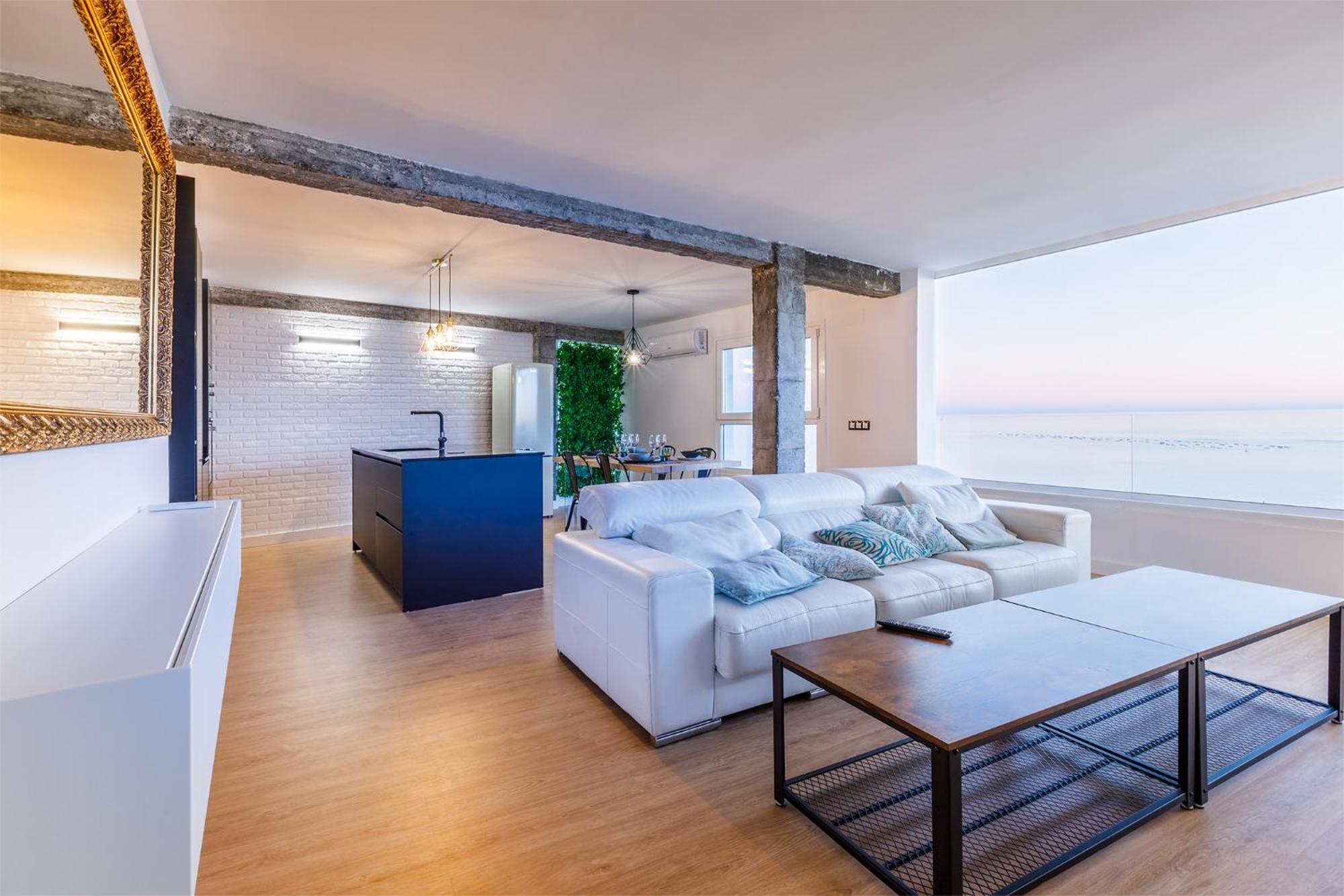 A&n Mediterranea Balcony Apartment