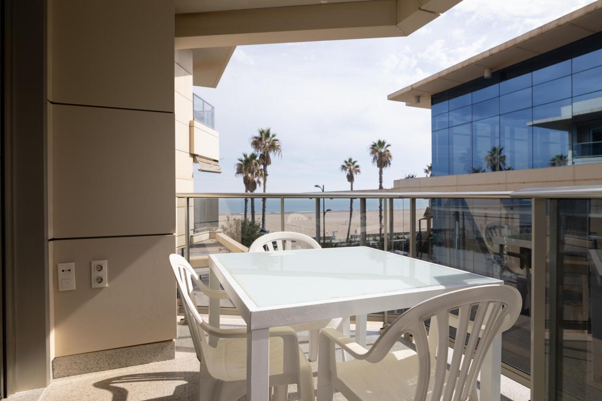 Apartment Fivestepstosea -