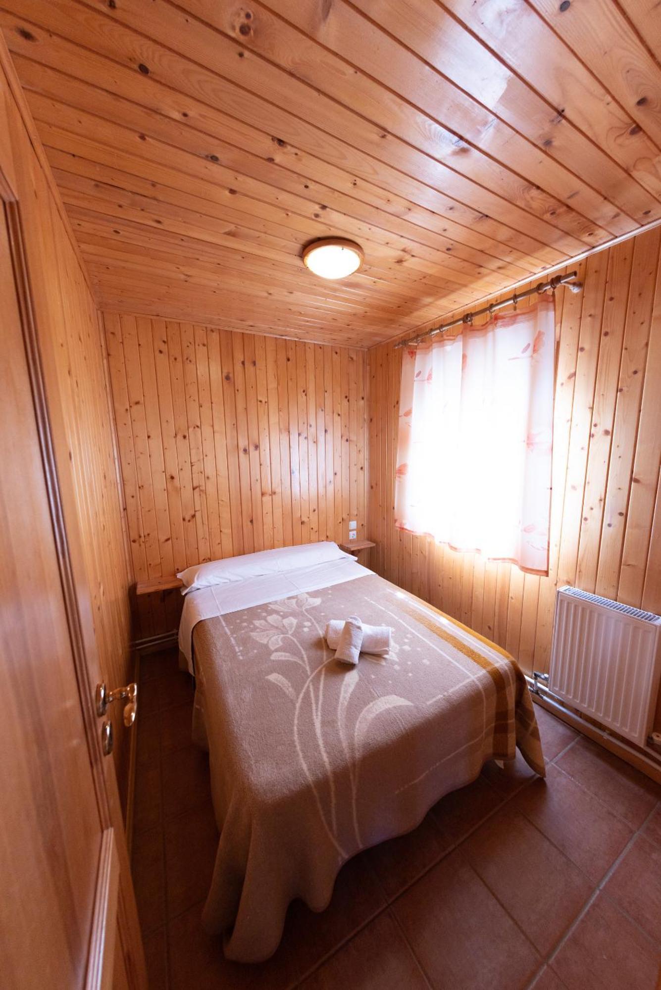 Holiday park Bungalowpark Isabena 2*