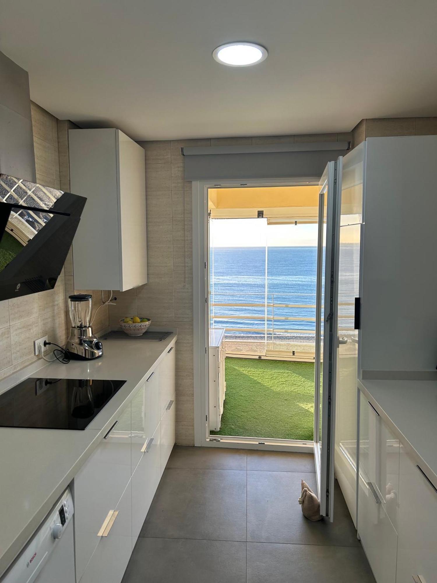 En Primera Linea/beachfront Apartment
