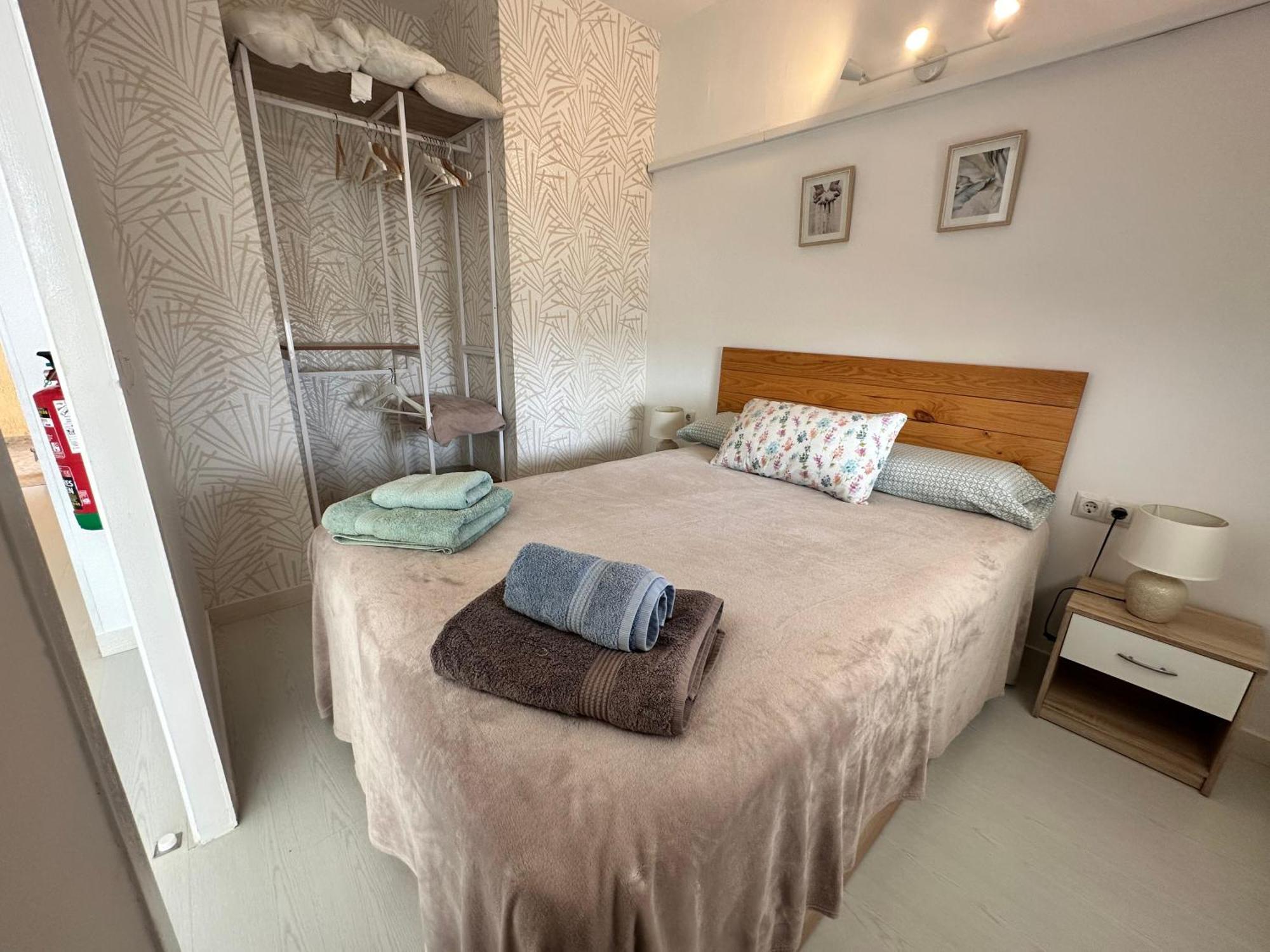 Apartamento Ver952 - Vistas Mar Y Piscina, Wifi, Playa 600 Metros, Centro 150 Metros Torremolinos