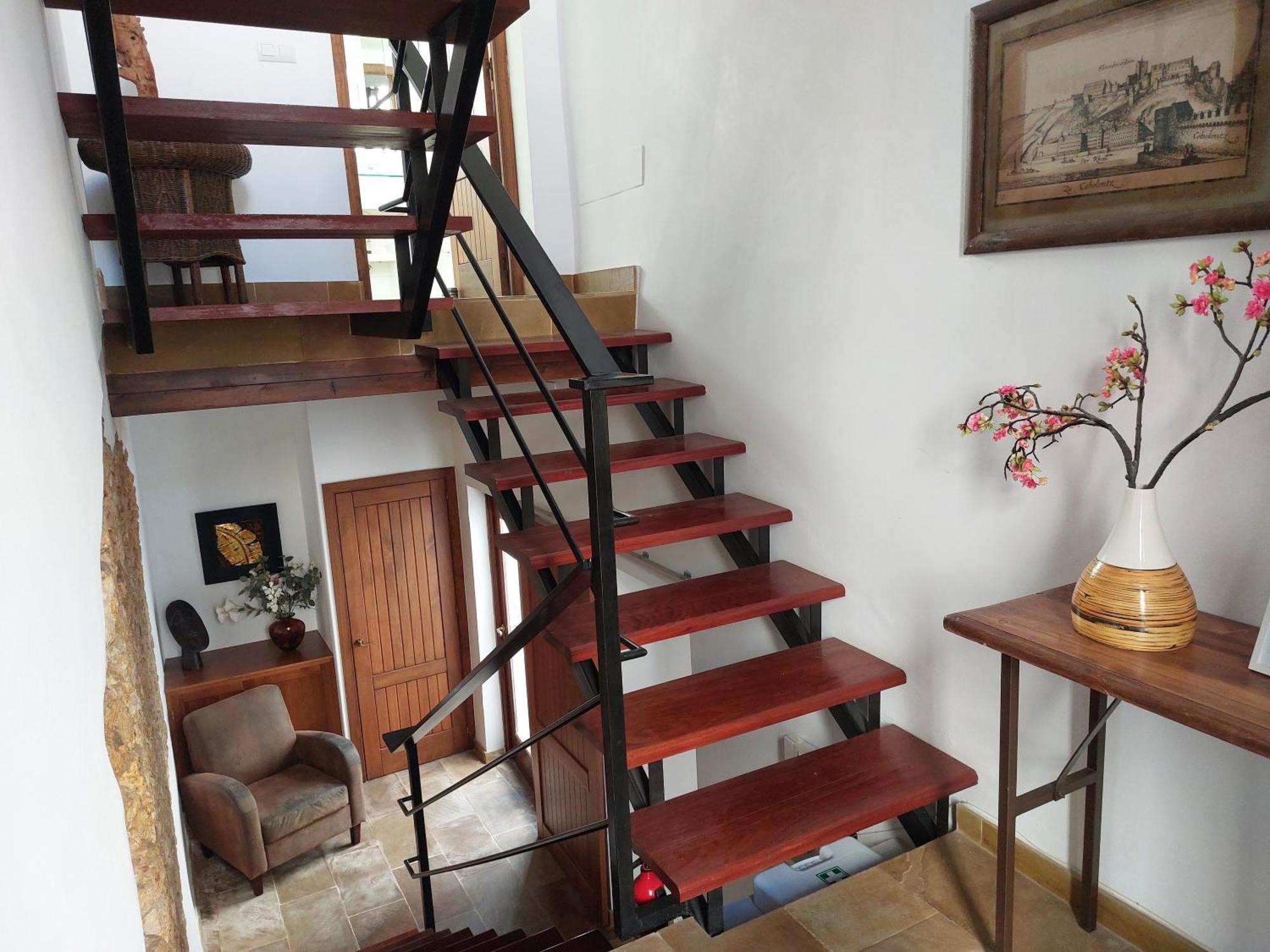 Sidonia, Luxury Historic Modern Townhouse, Swimming Pool, Terraces, Sea View.