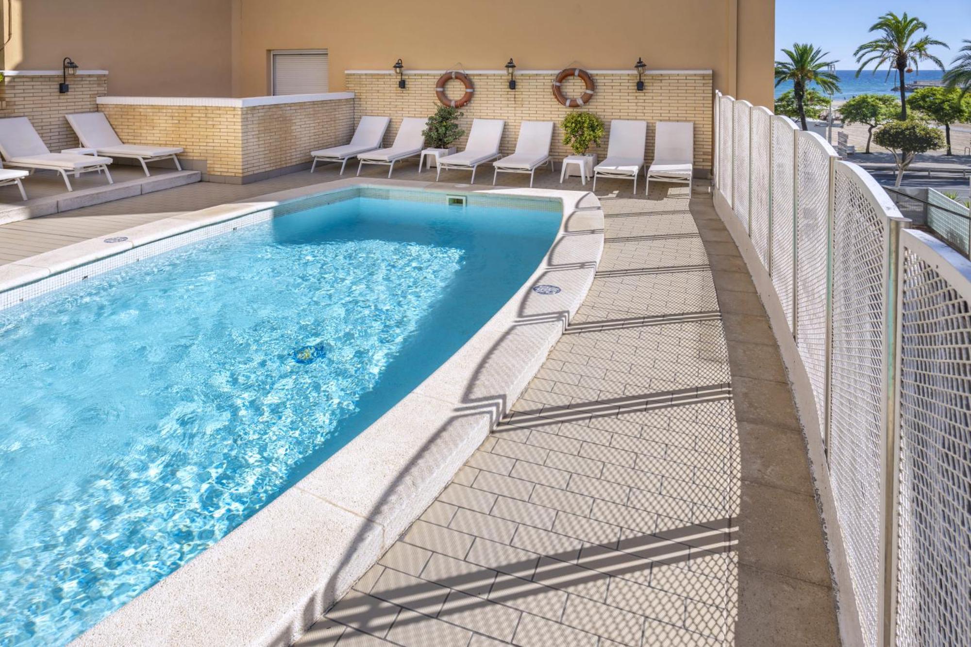 Rovira Hotel