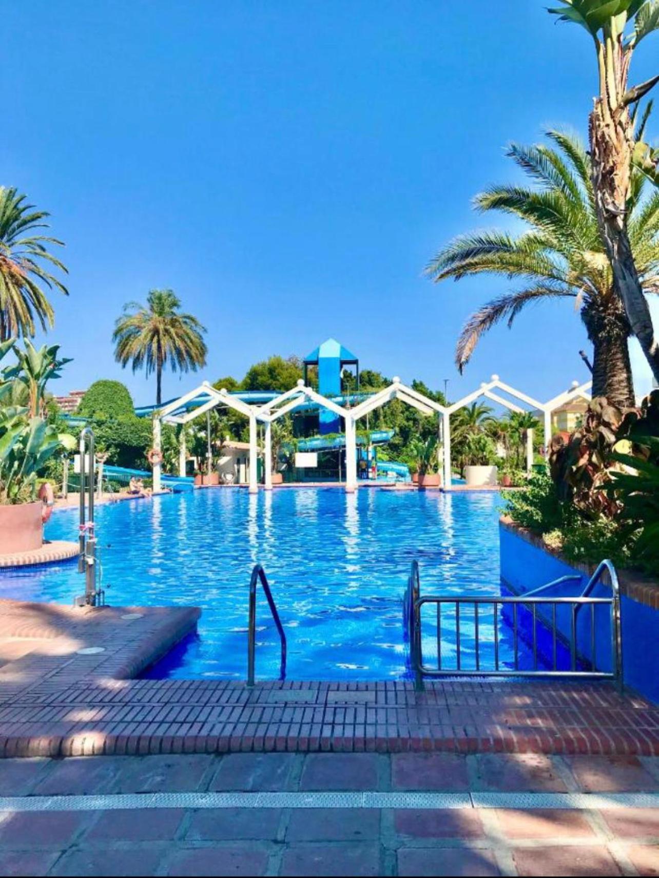 Benalbeach 2bdr Beach100m 5 Pools Gardens Apartamento