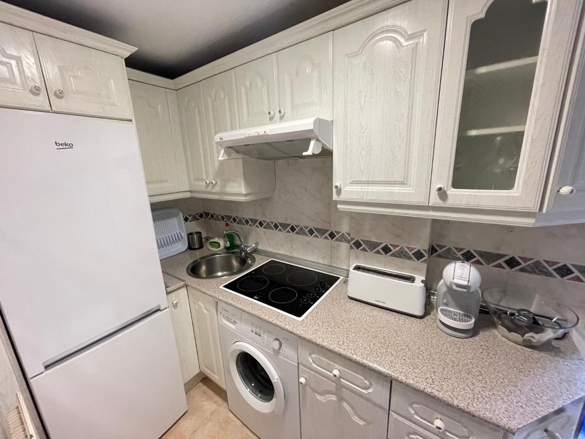 Apartment Reyes De Espana / Free Parking & Wi Fi