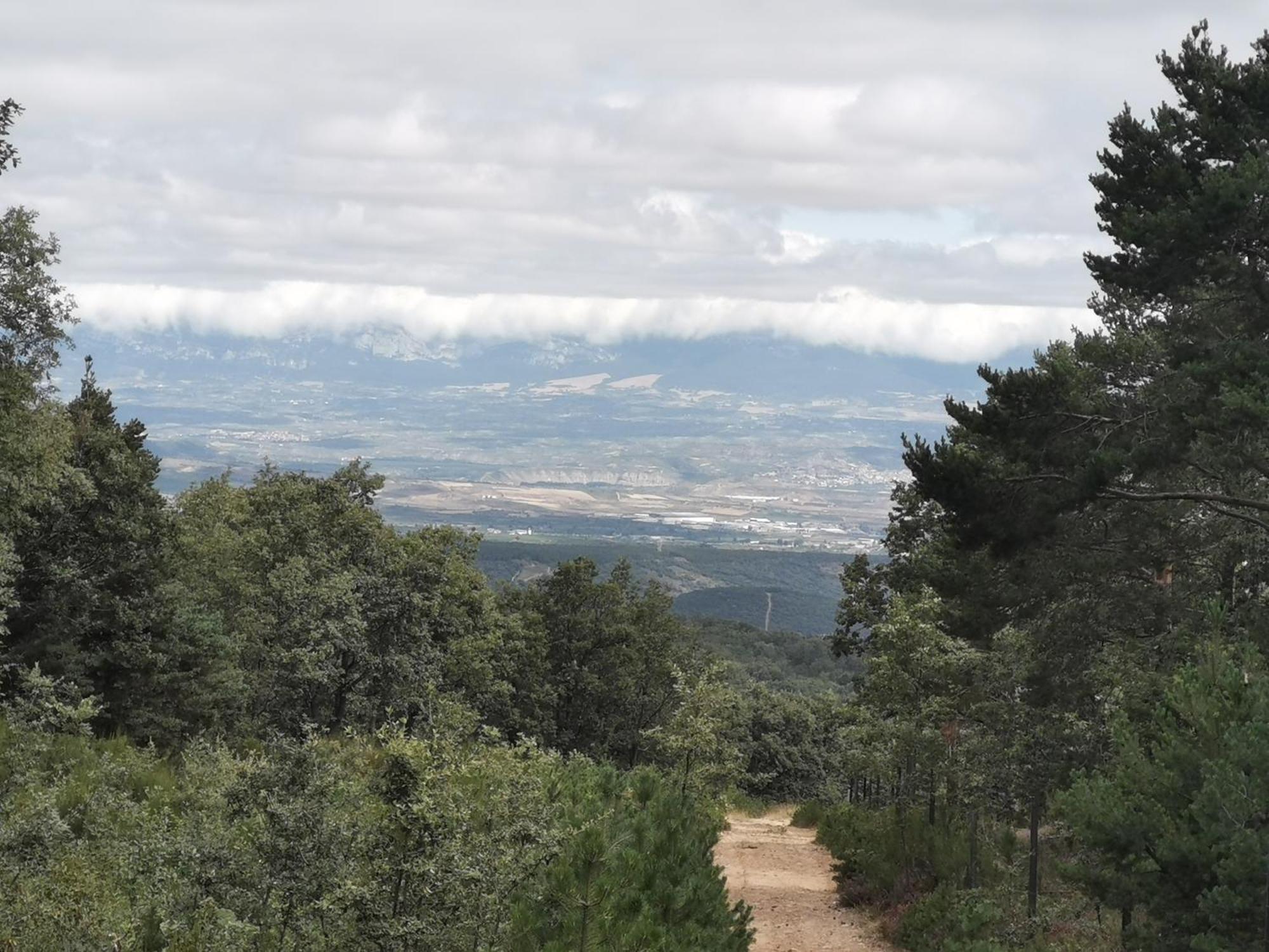 Con Jardin Entre Golf Y Monte - Cerca Logrono Sojuela