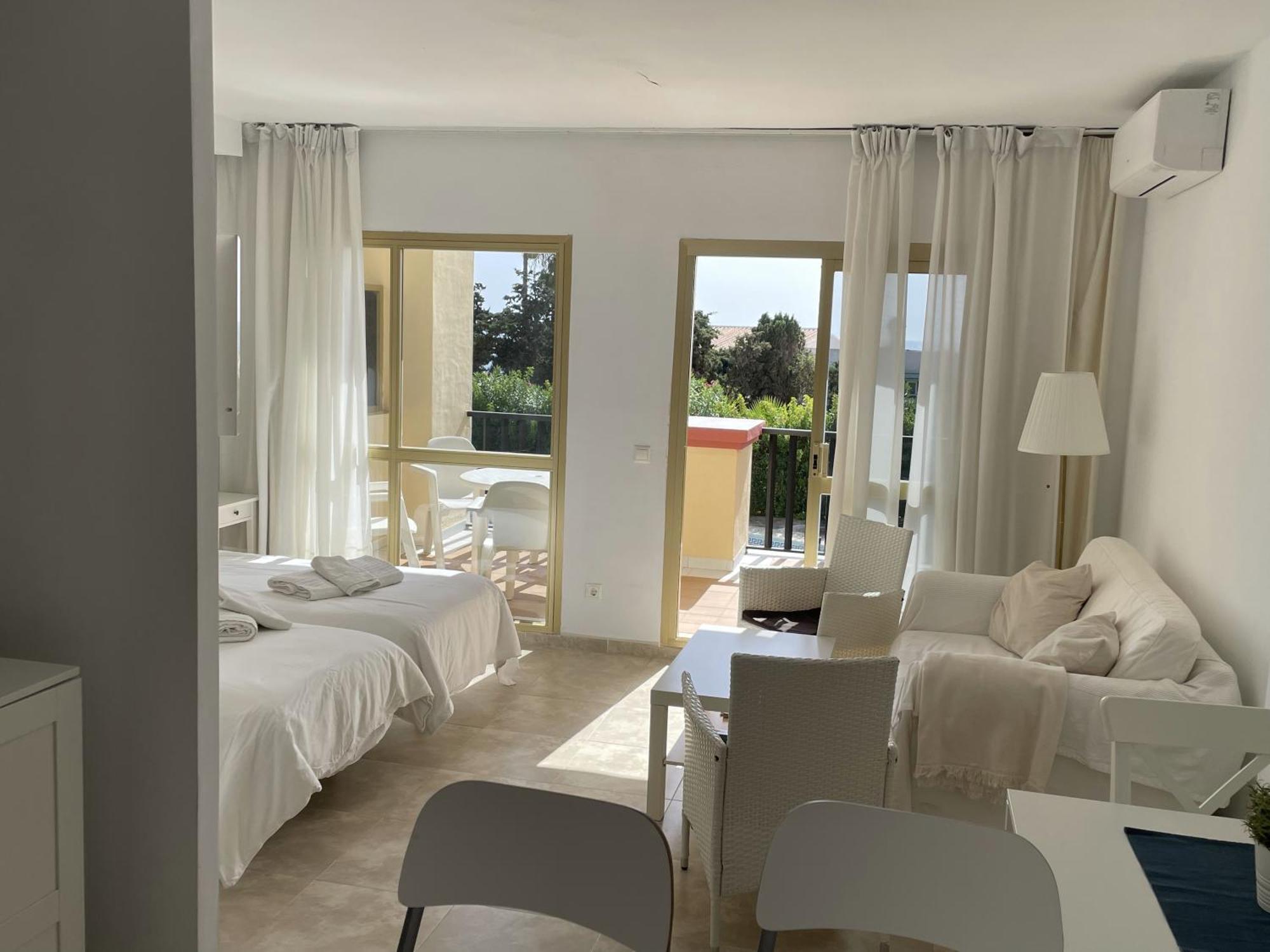 Apartamento Estudio Primera Linea 50 Mtrs Playa. Fibra 600mb