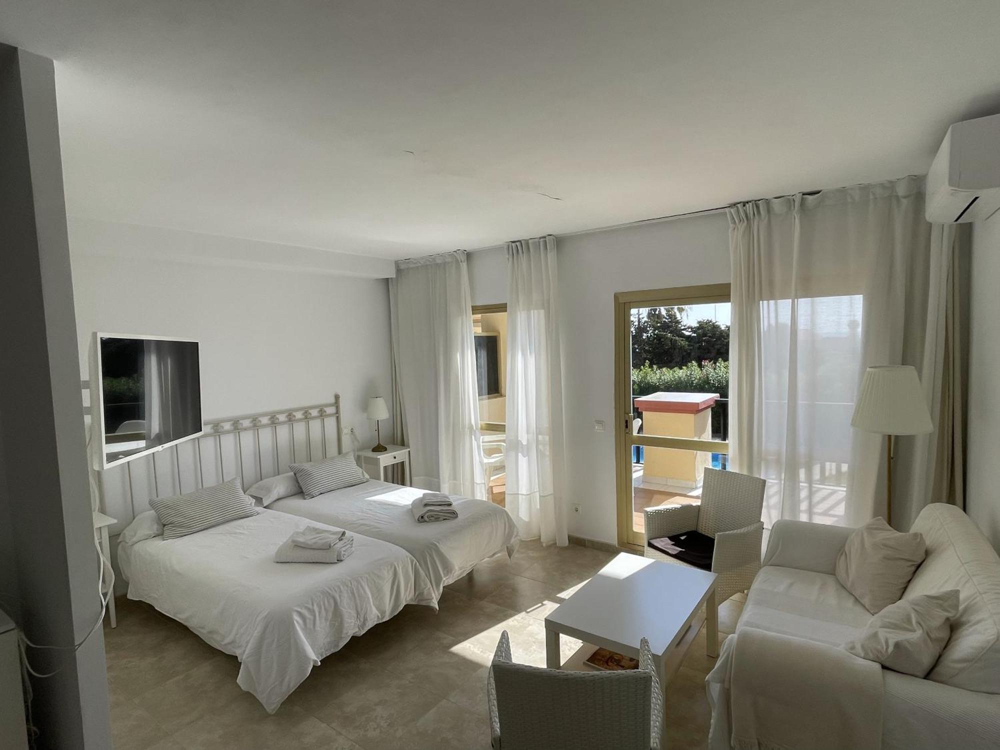Estudio Primera Linea 50 Mtrs Playa. Fibra 600mb Apartamento Marbella