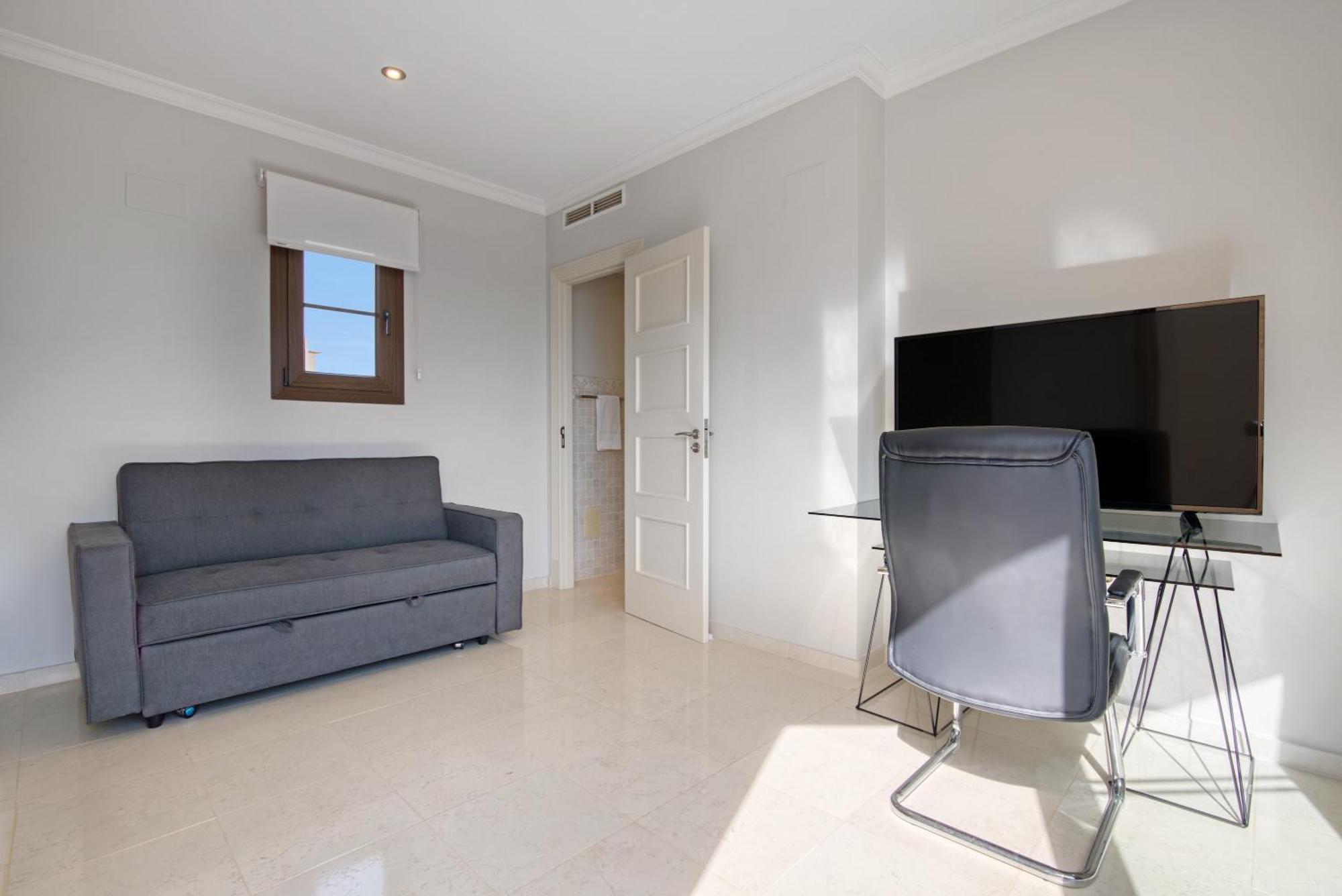 Gadea Villa