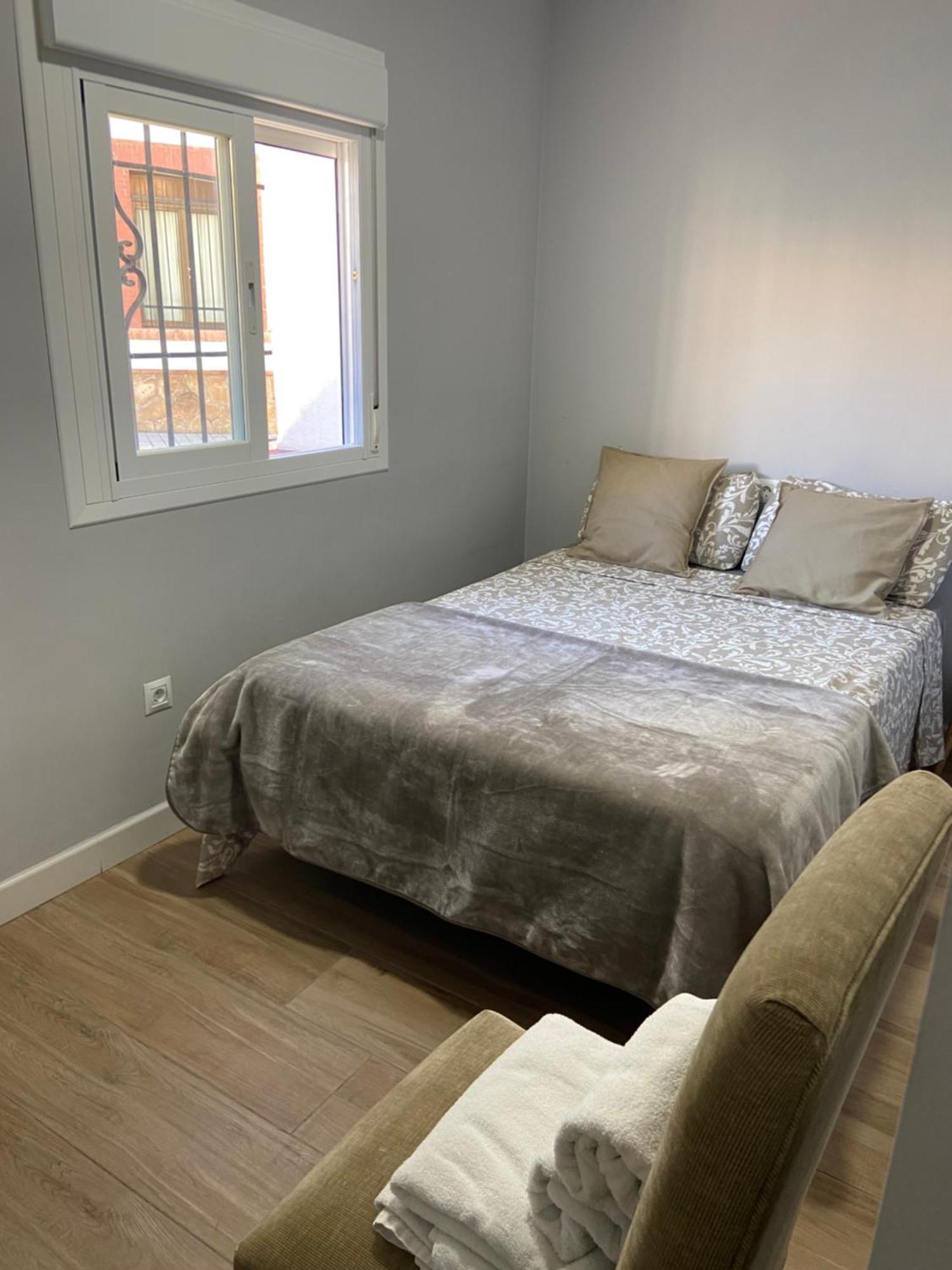 Apartamento Con Garaje Y Patio