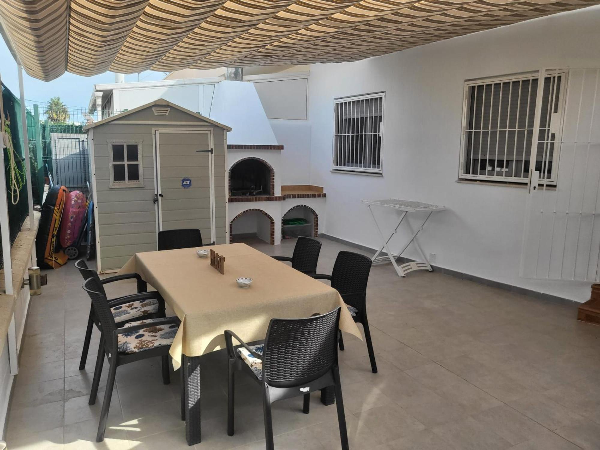 Magnifico Adosado Con Piscina Y Barbacoa *