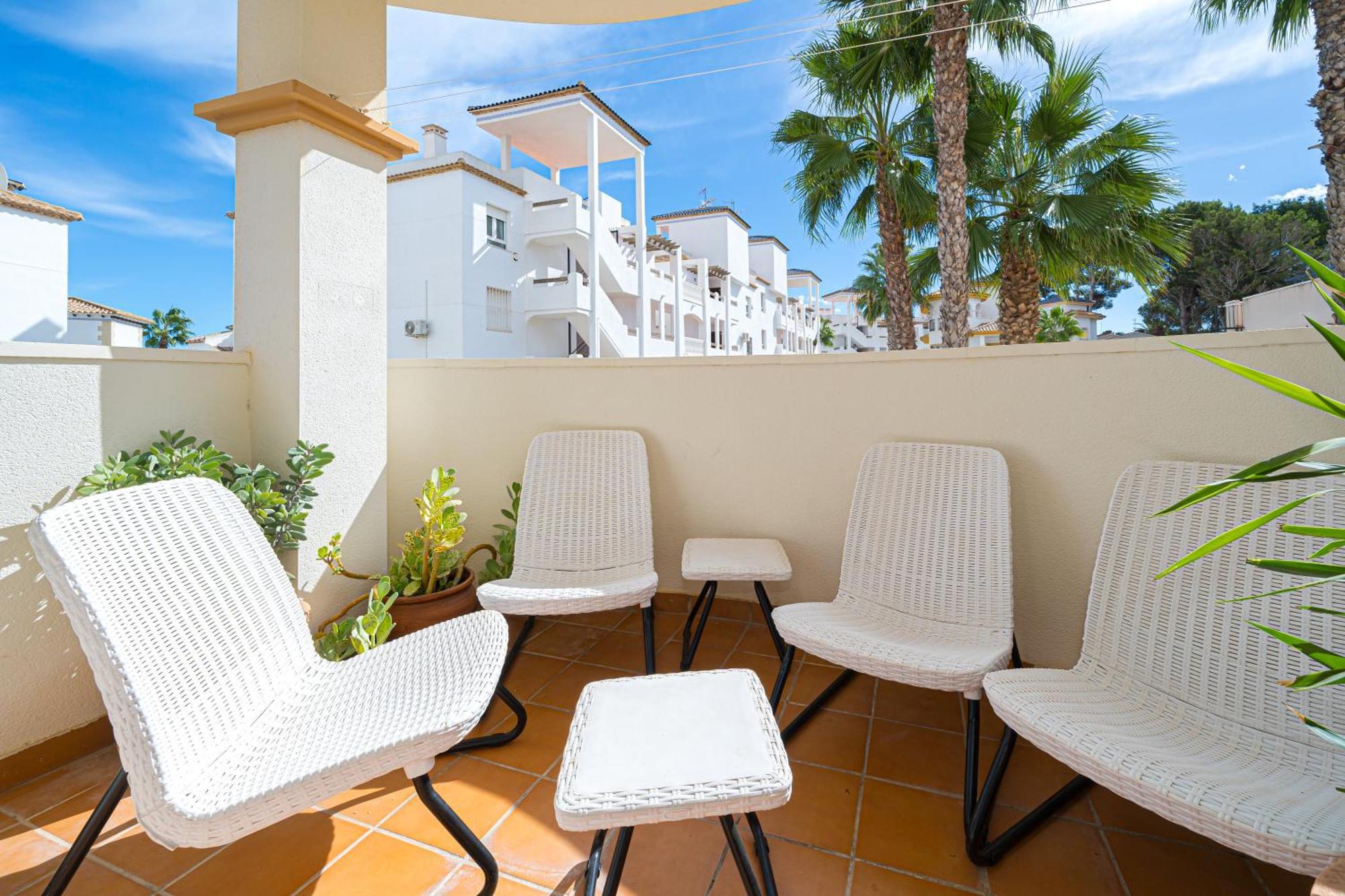 Apartment. Excellent Location For Golfers, Cyclists And Hikers Villamartin (Valencia)