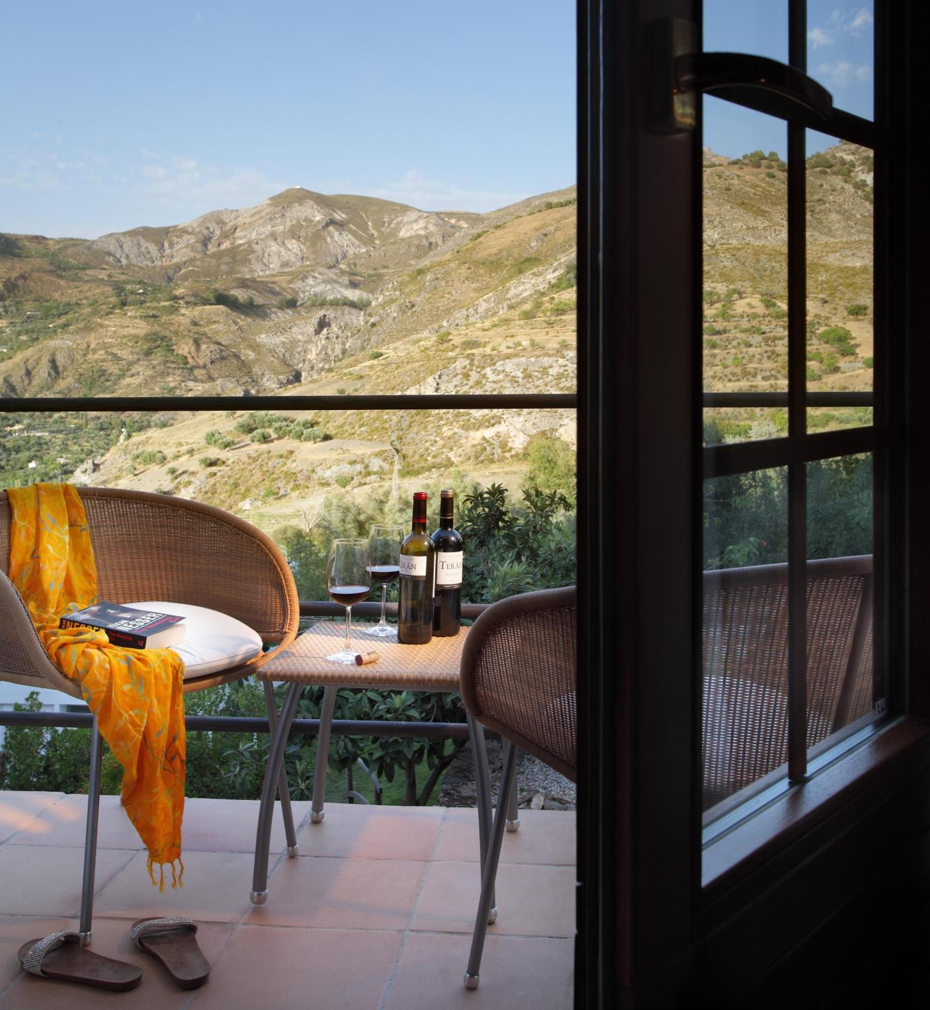 La Almunia Del Valle Hotel 3*