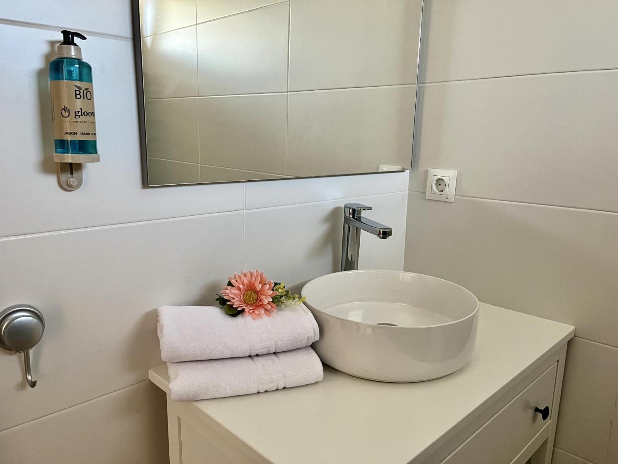 Luxe Beach One By Gloove Apartment *