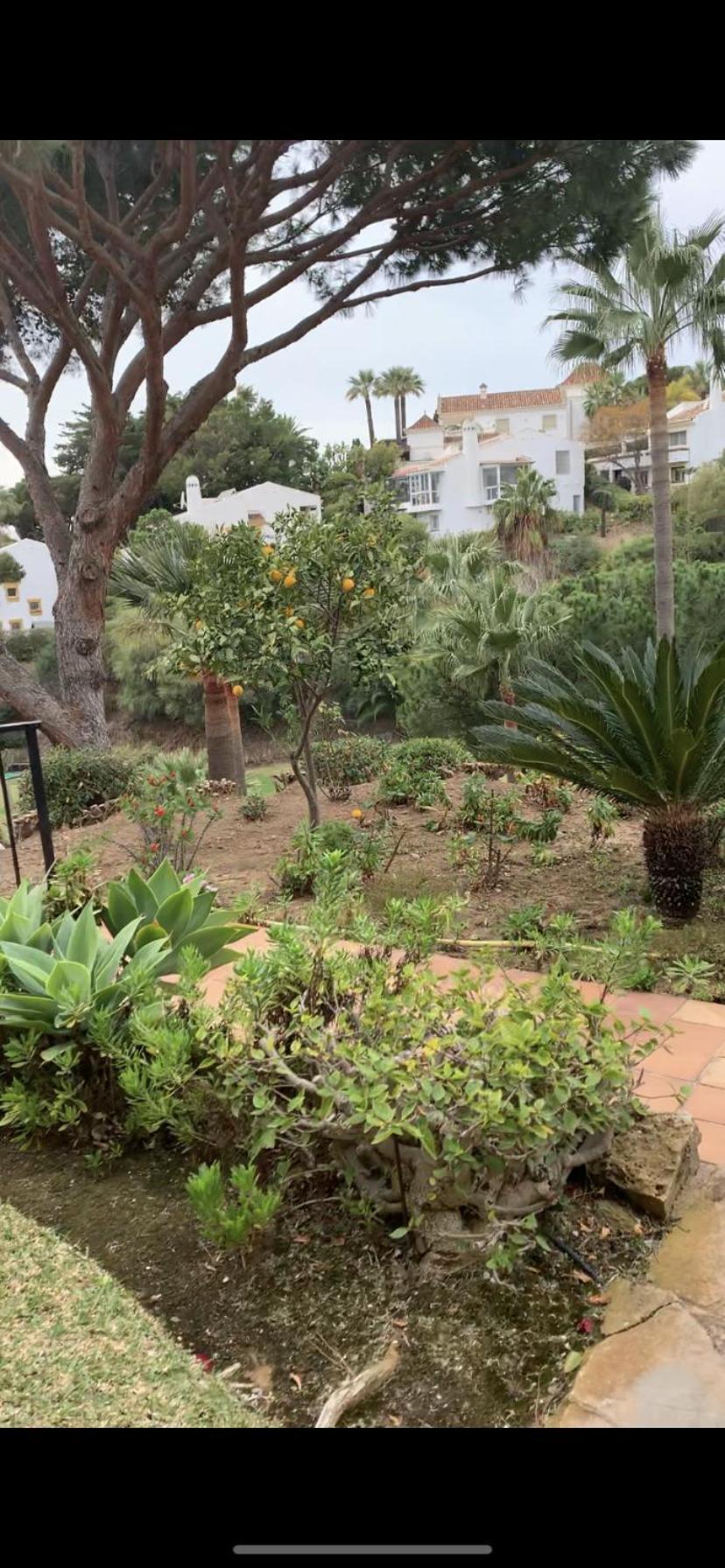 The Golden House, Calahonda Golf Apartment