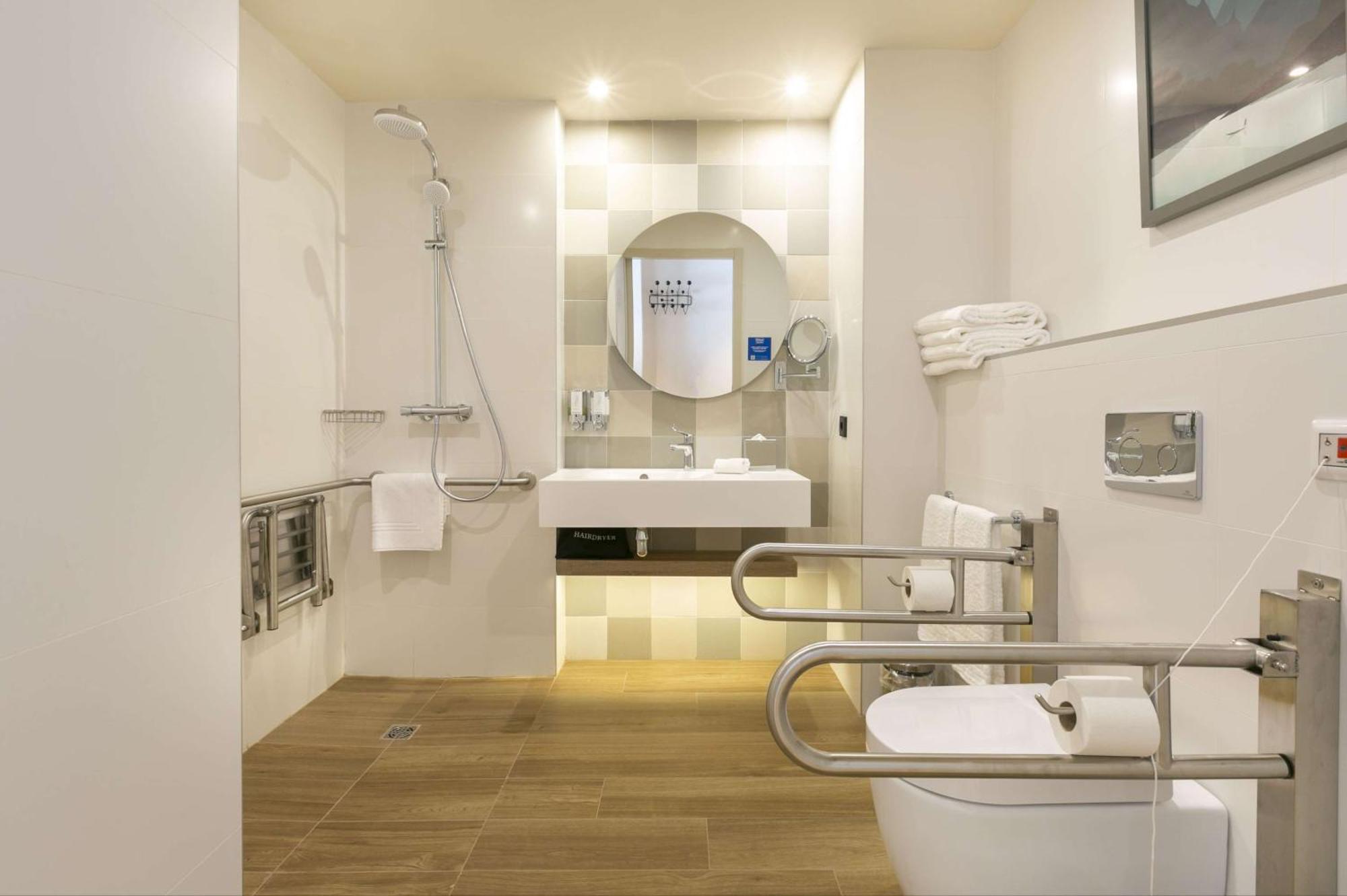 Hotel Hampton By Hilton Madrid Alcobendas