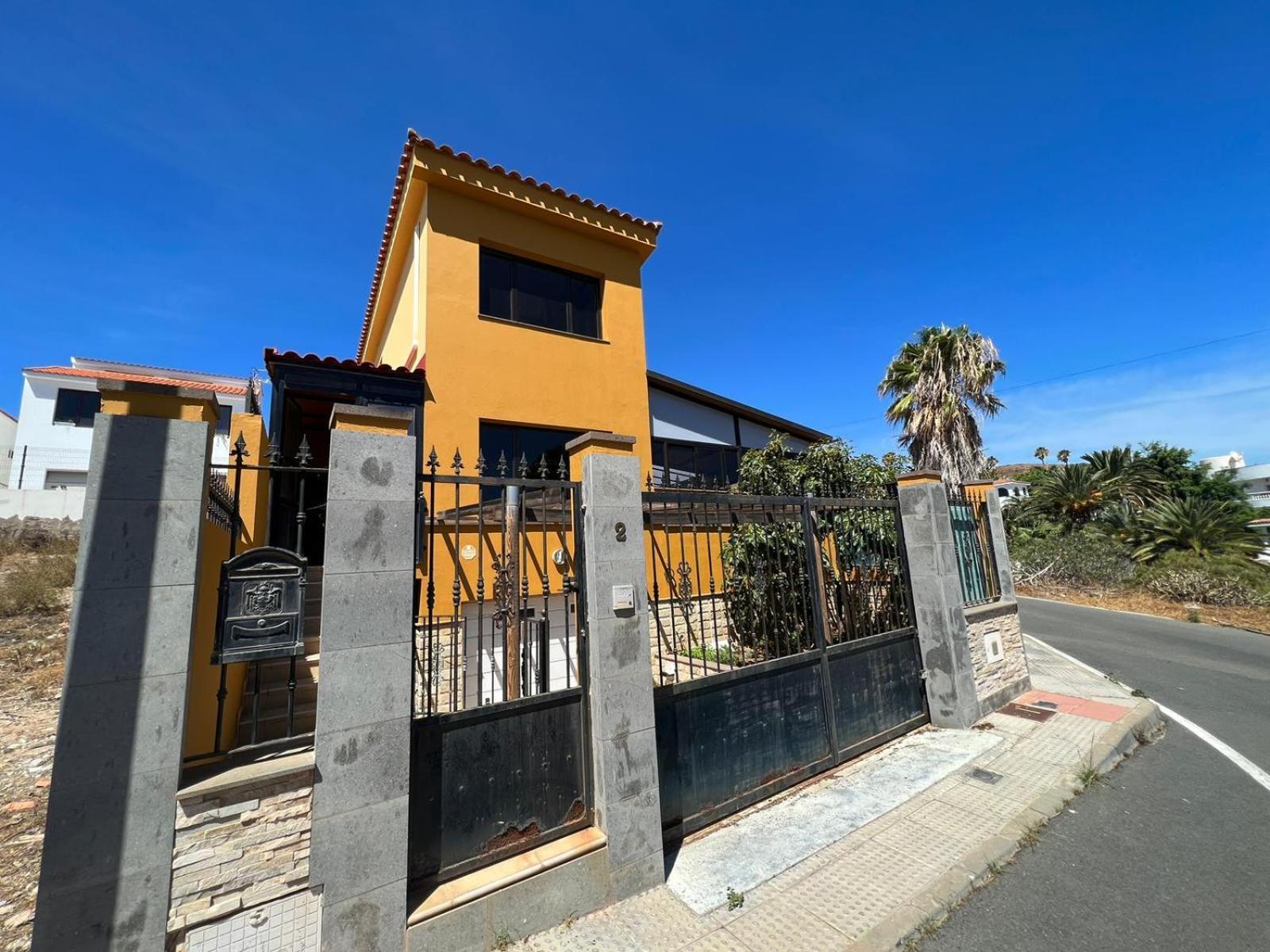Bellavista Aeropuerto Holiday home Aguatona