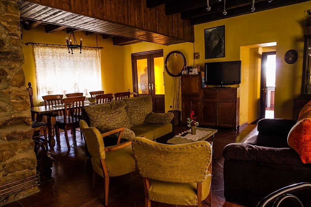 Casa rural El Rincón De La Rosa Brugos de Fenar