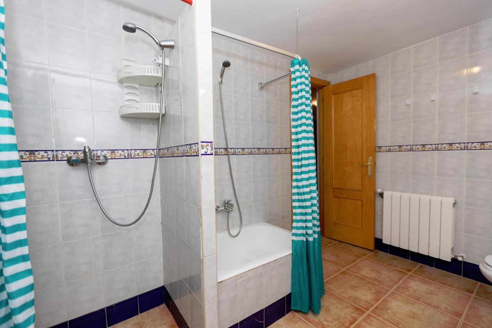 Casa Jurinea Alzar Holiday home *