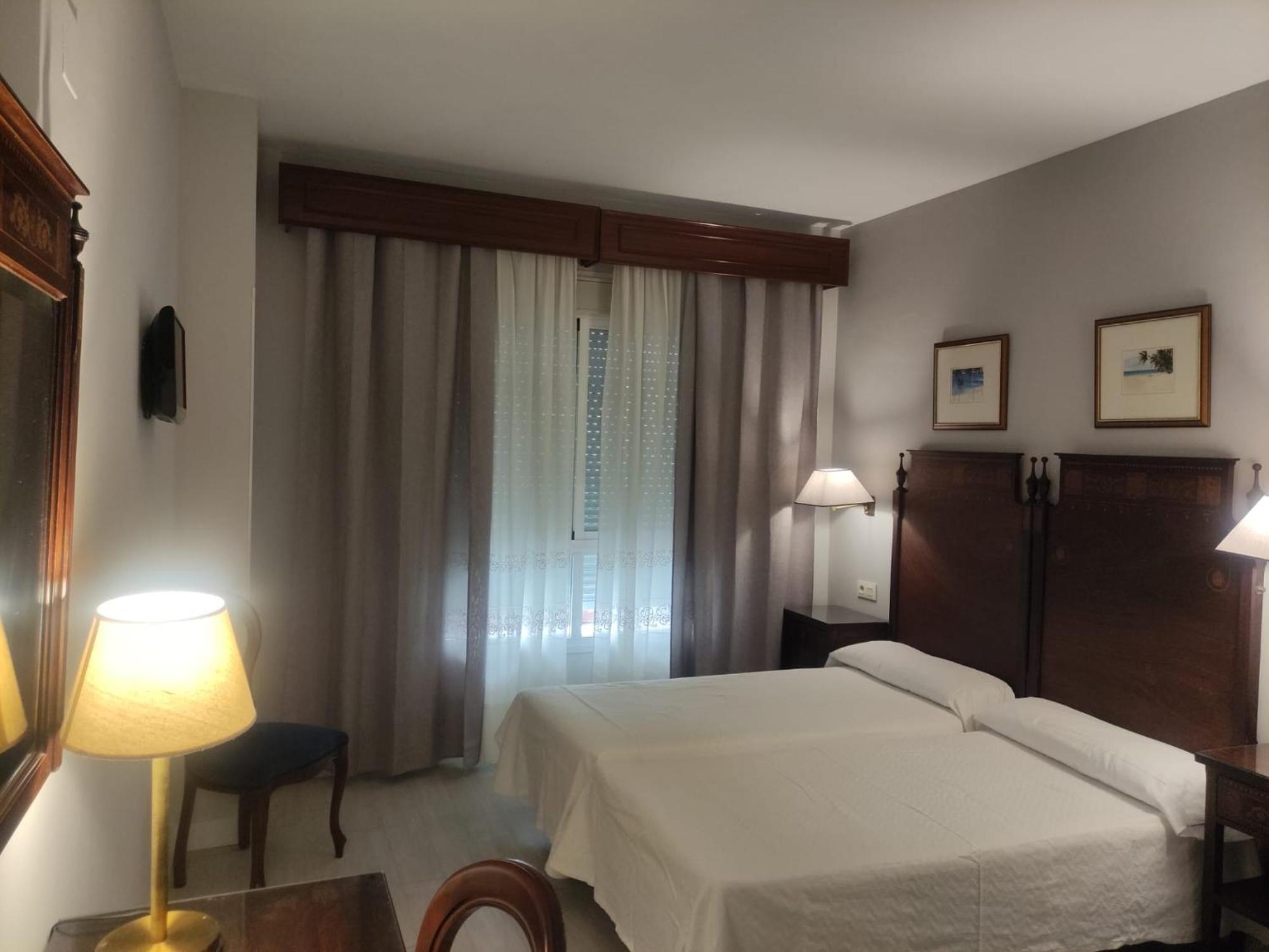 Iberia Plaza America Hotel