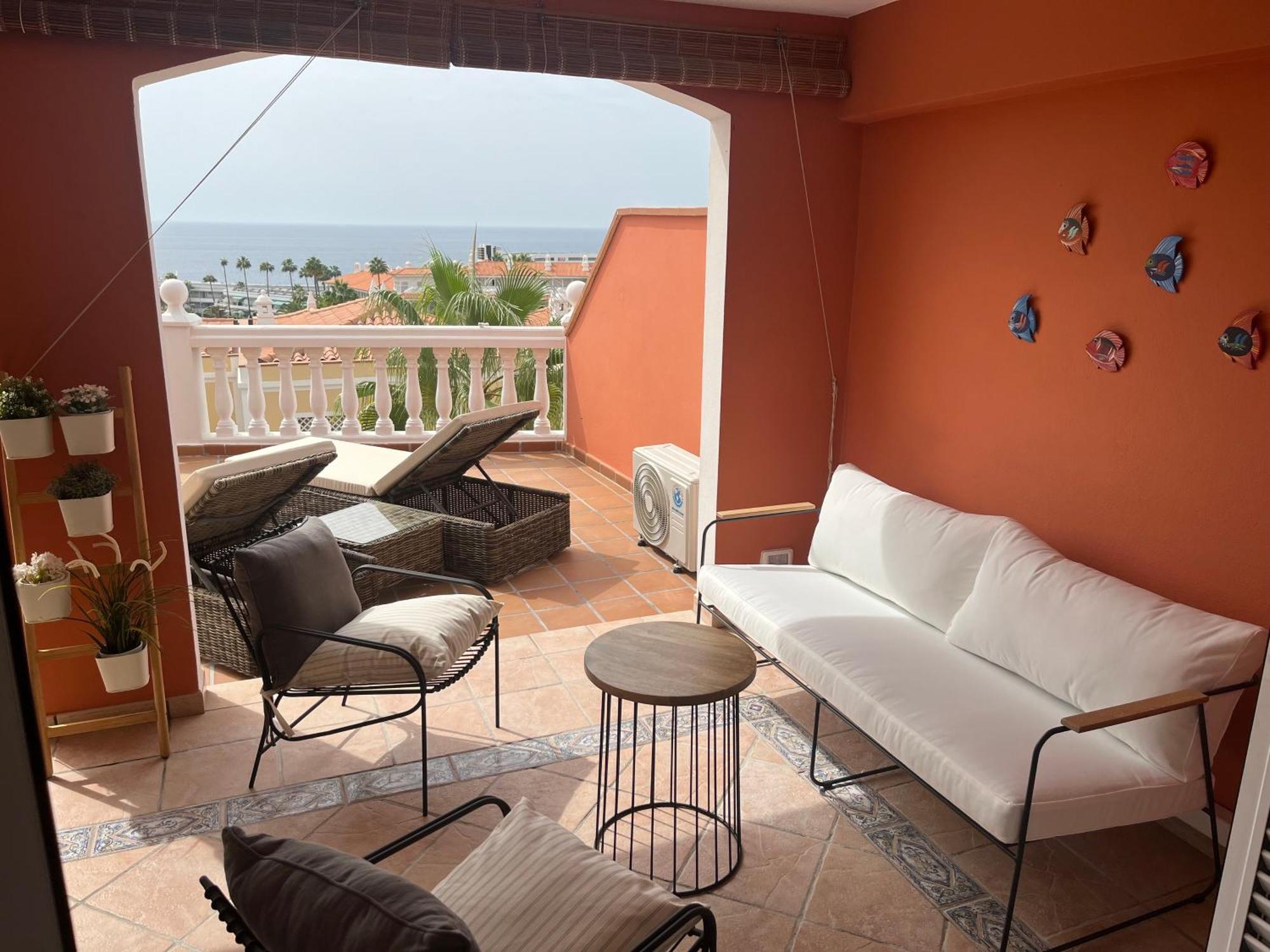 Apartamento Playa Del Duque-amazing Views 2 Bedroom