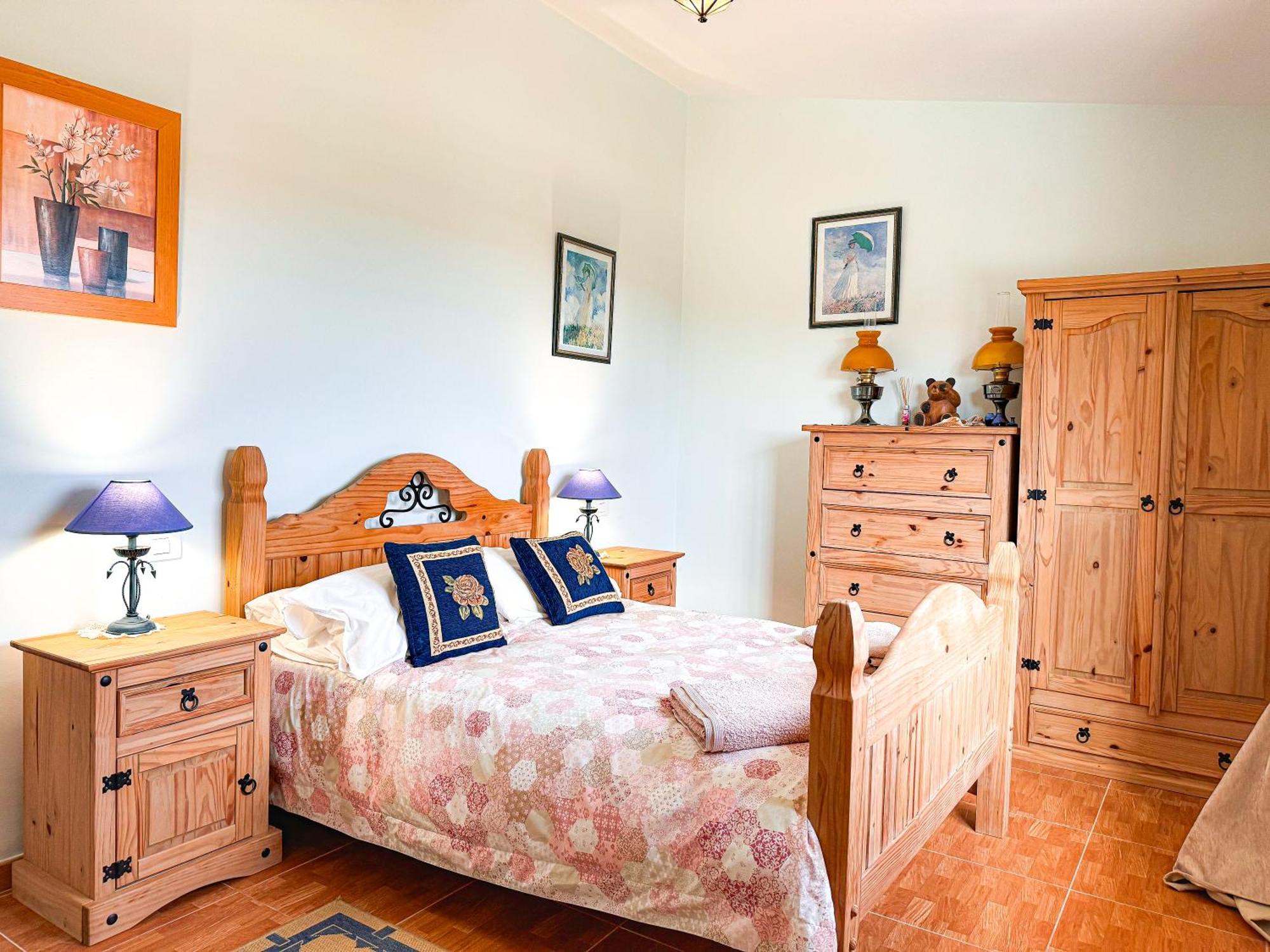 Exquisite Rural House With Garden, Pool And Sea Views Chalet *