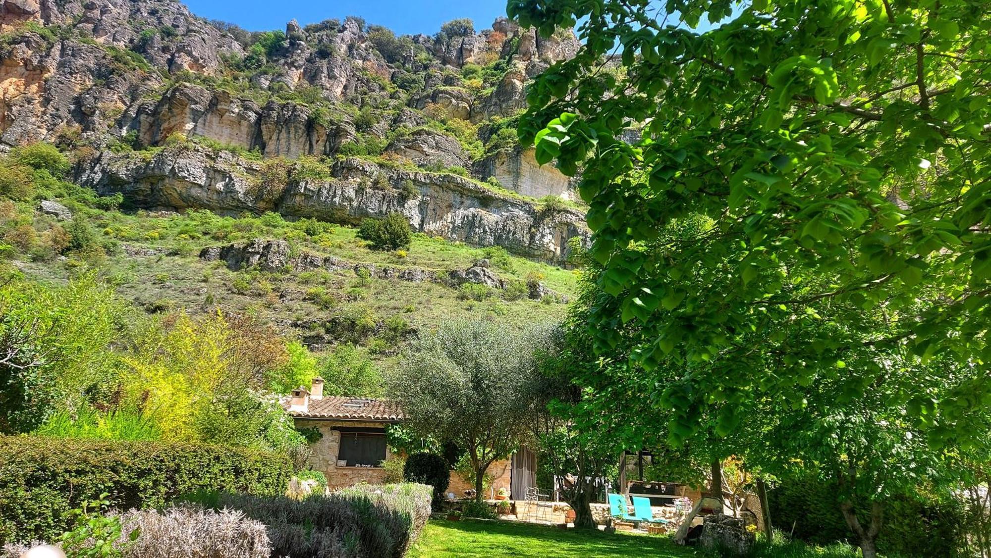 Casa Corazón De Piedra En El Río Dulce