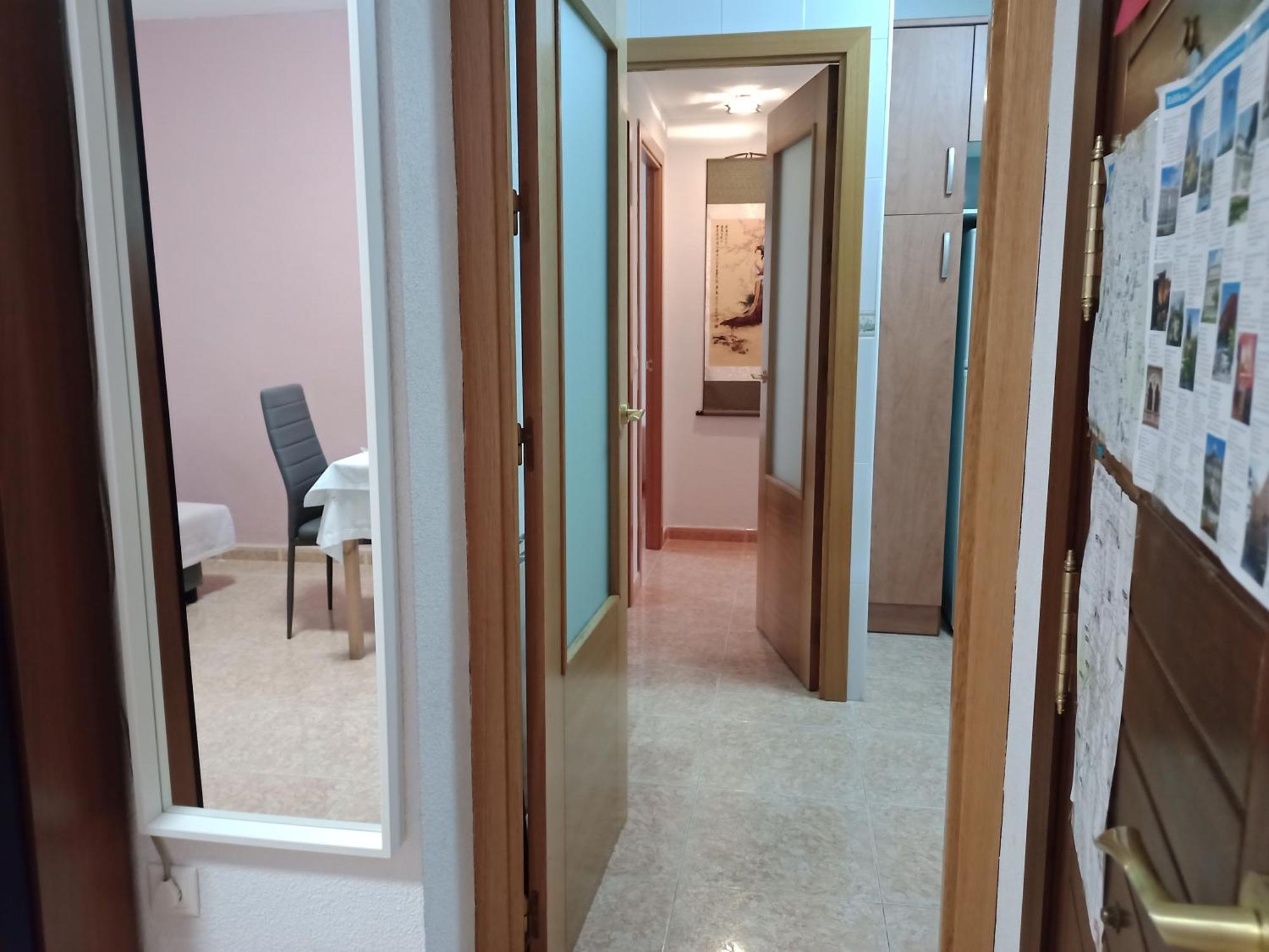Piso de 2 dormitorios Madrid Centro Gran Vía - Plaza de España, el salón y 2 dormitorios tienen aire Madrid