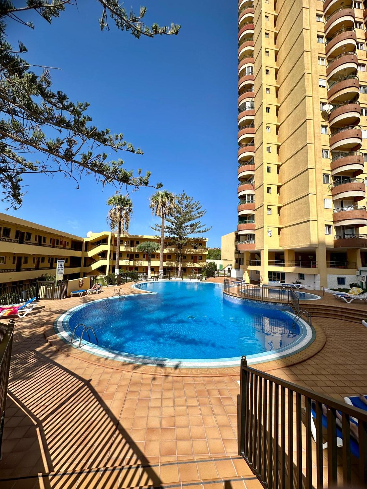 Few Meters To Vistas Beach. Free Wifi. Apartamento Arona (Tenerife)