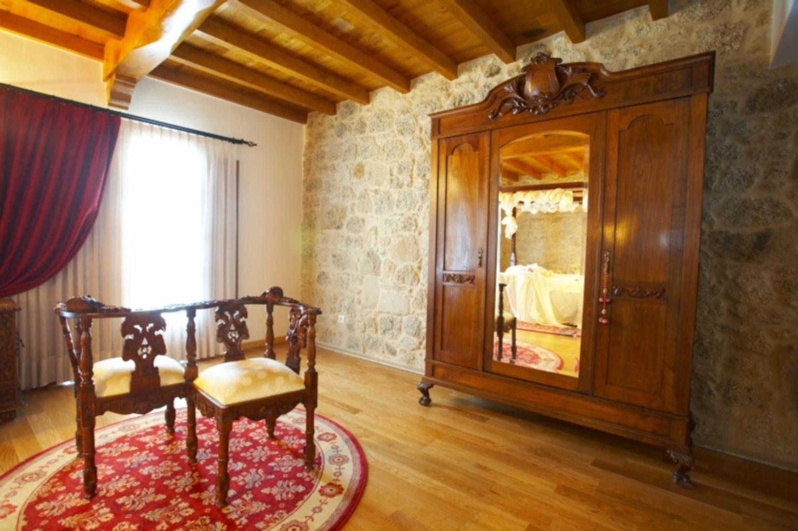 Do Val Hotel 3*