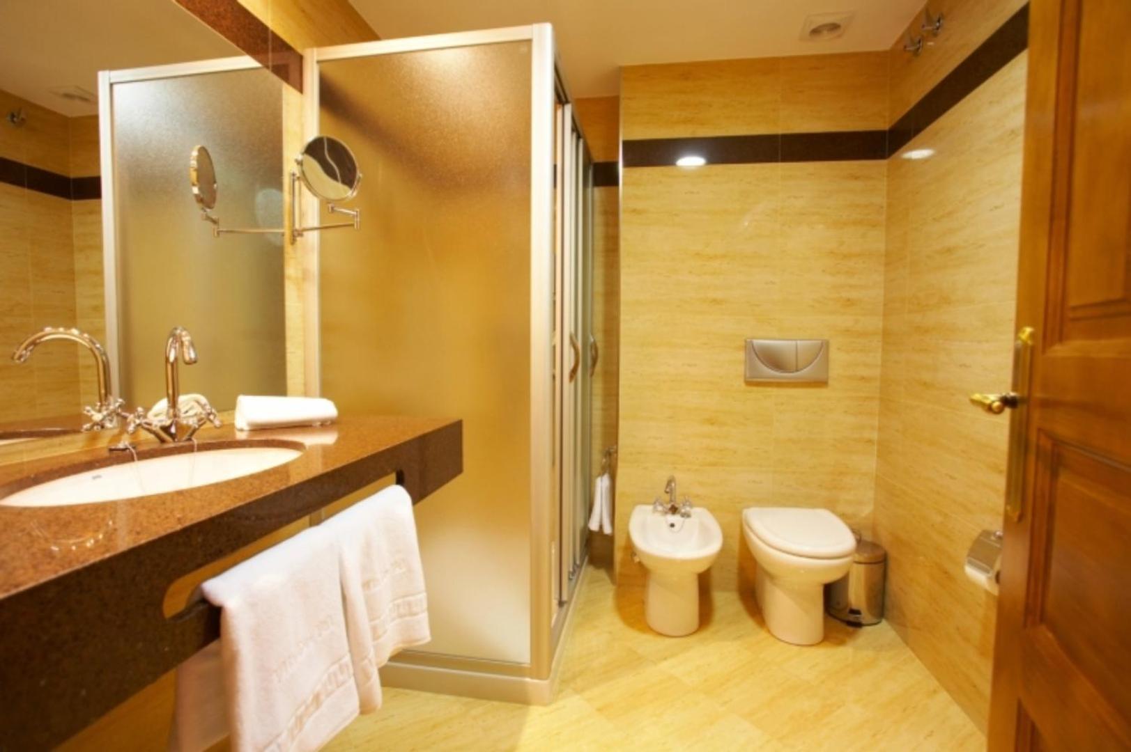 Do Val Hotel