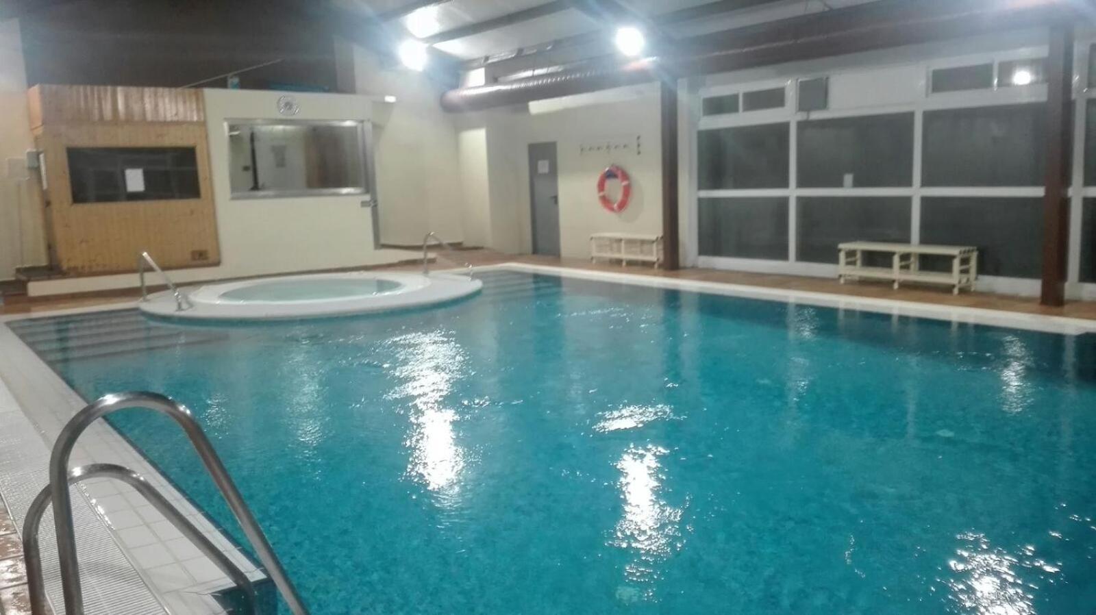 Apartamento Sueño Nevado Con Piscina A Pie De Telesilla Sierra Nevada