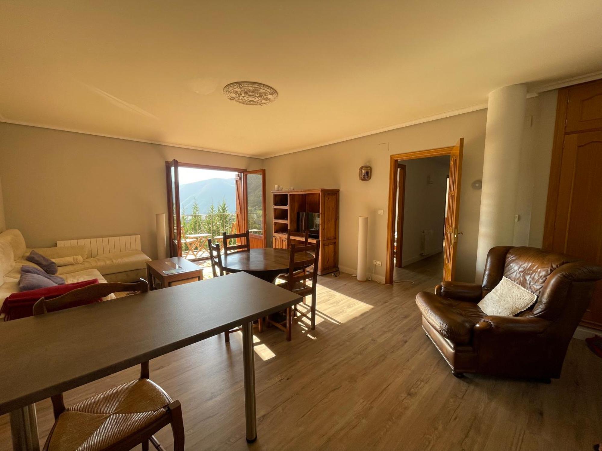 Apartamento Uria - Ubicacion Perfecta, Rodeado De Naturaleza, Vistas Espectaculares