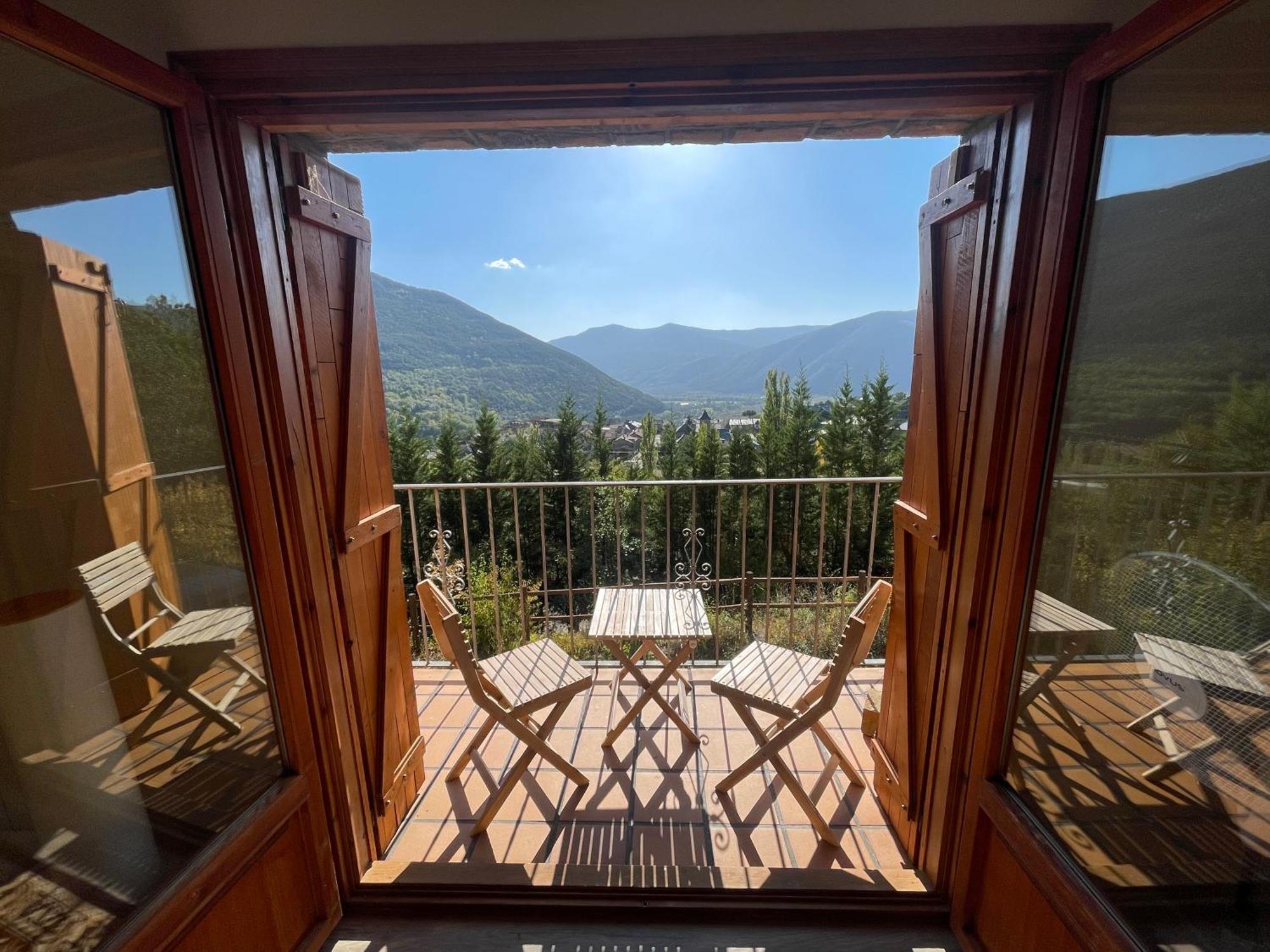 Apartamento Uria - Ubicacion Perfecta, Rodeado De Naturaleza, Vistas Espectaculares