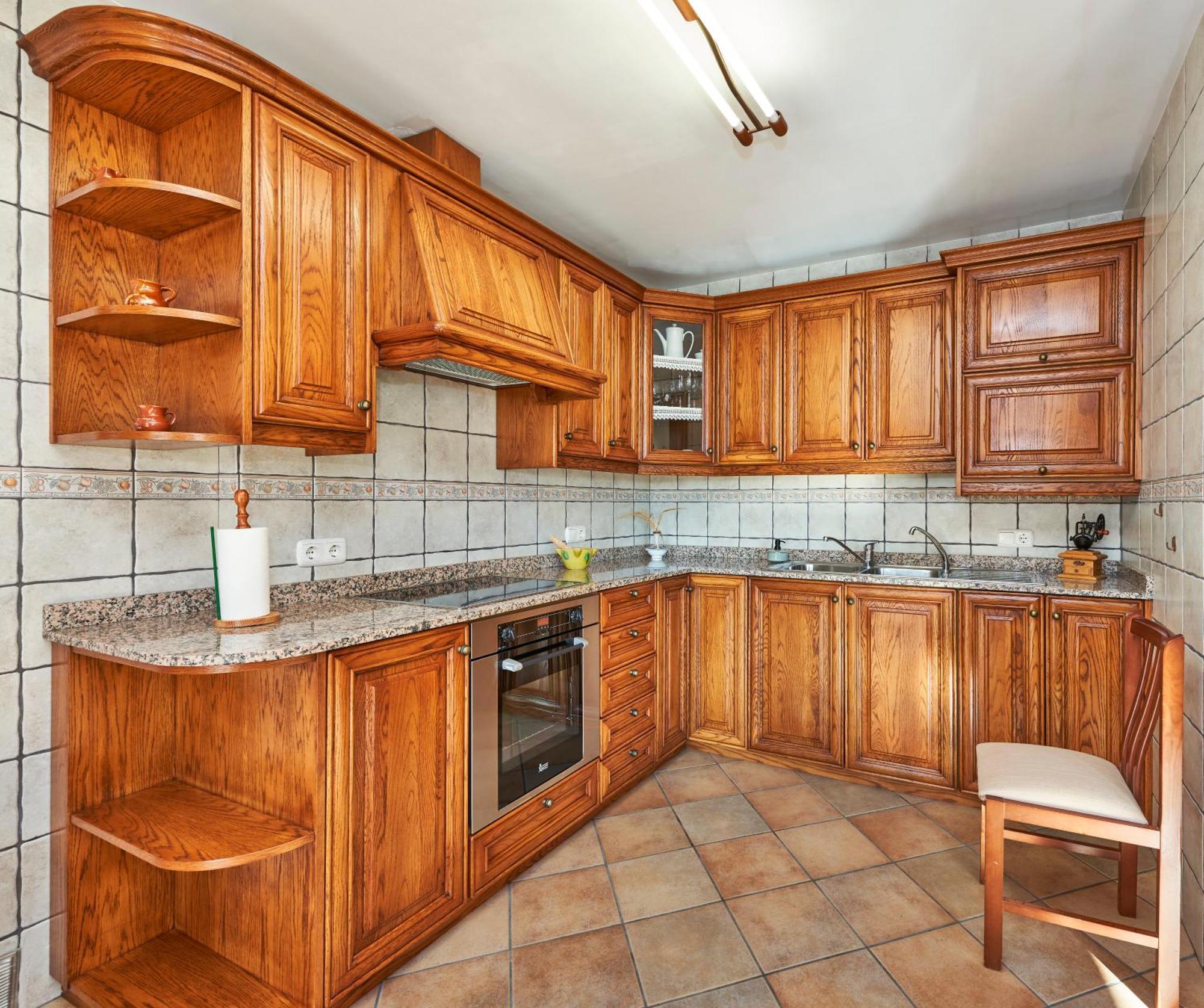 Quiet In With Amazing Pool, Paddle Court And Garden Villa Buger