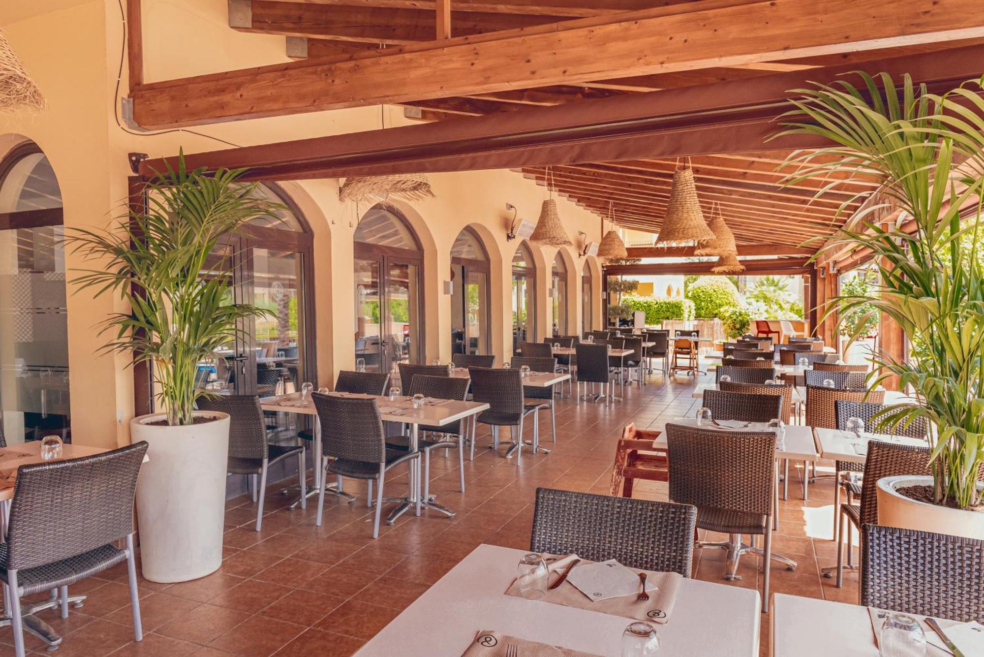 Pierre & Bonavista De Bonmont Hotel 3*