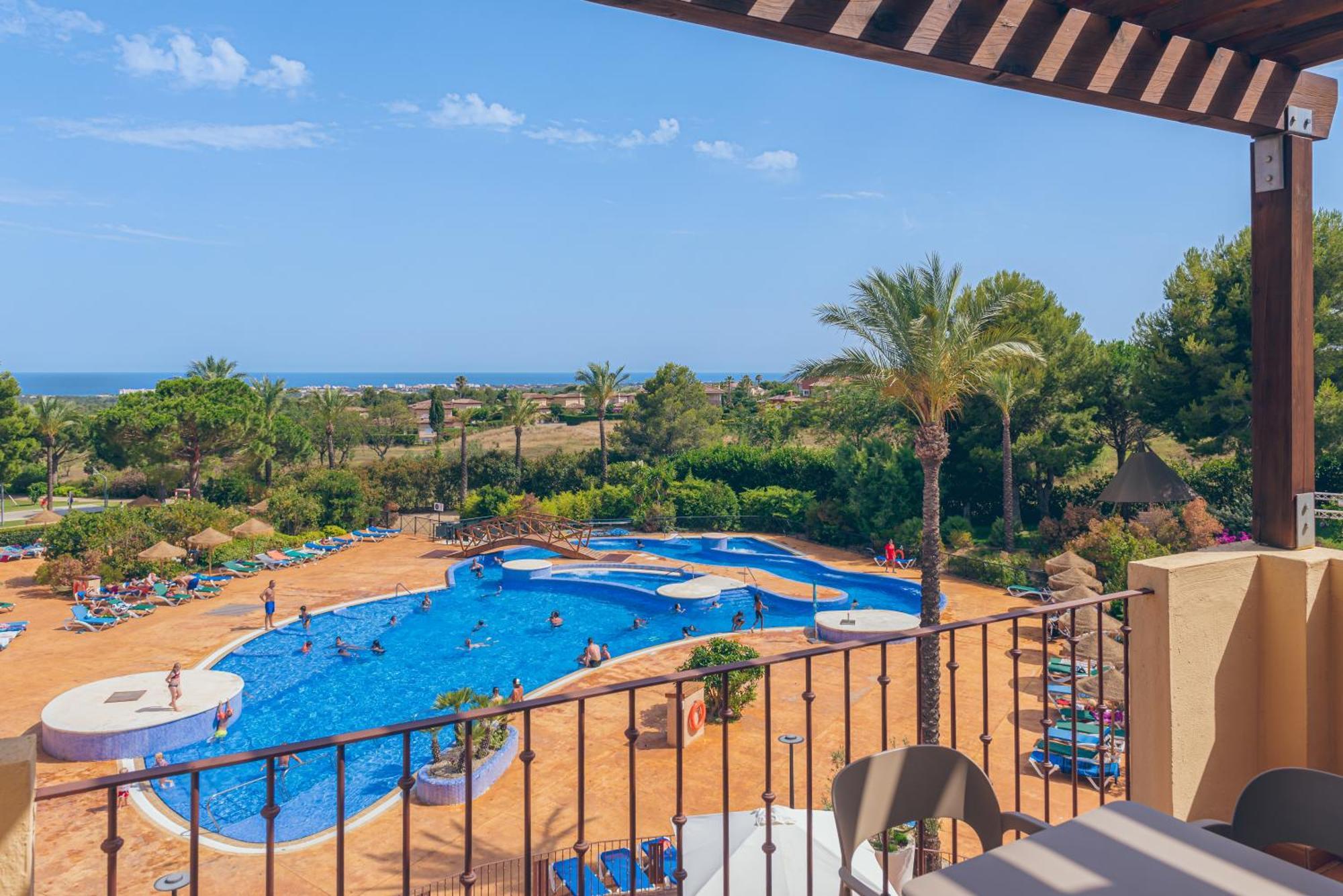 Pierre & Bonavista De Bonmont Hotel 3*