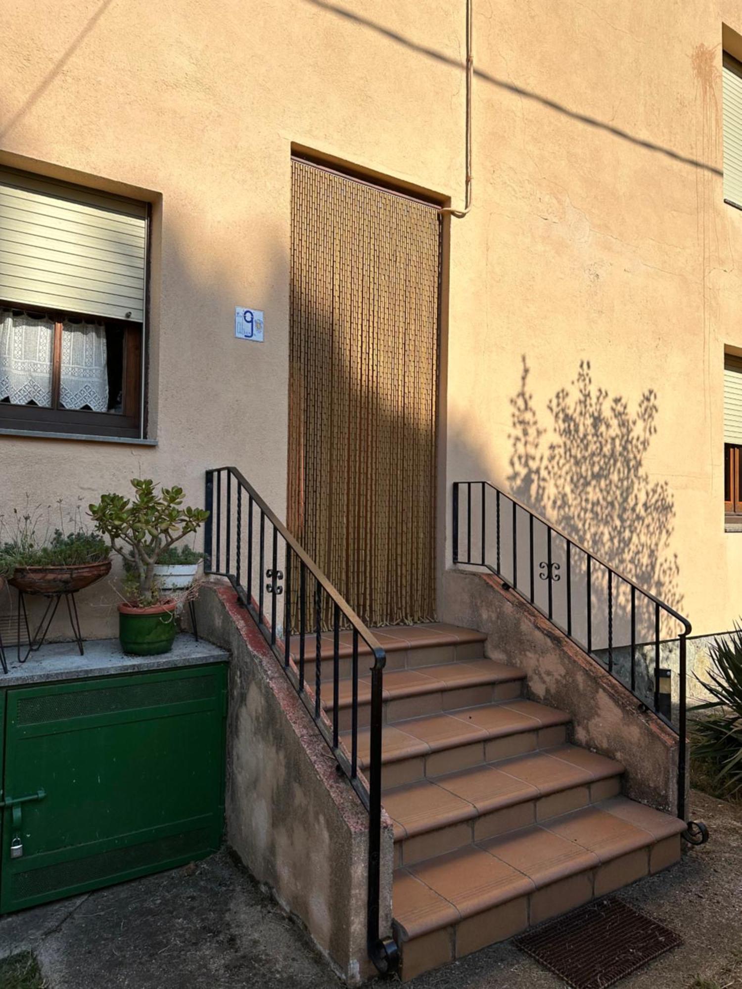 Casa Triano Entre Montanas, Rio Y Cielo De Estrellas Holiday home Albanya