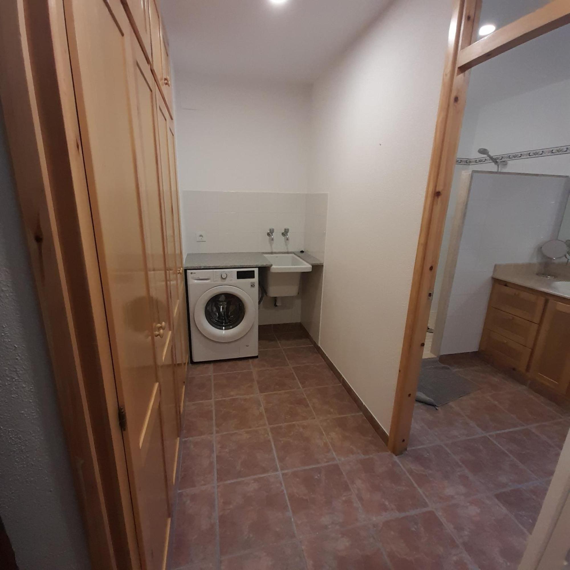 Mas Puig De Baix With Private Pool And Gardens Olot