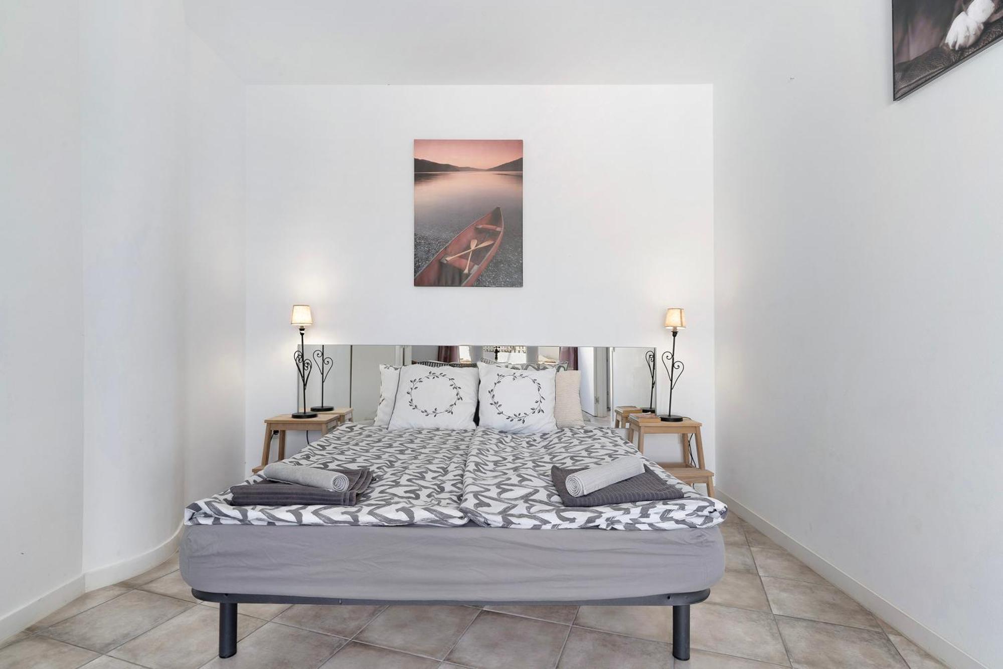 Apartamento Flores4 *