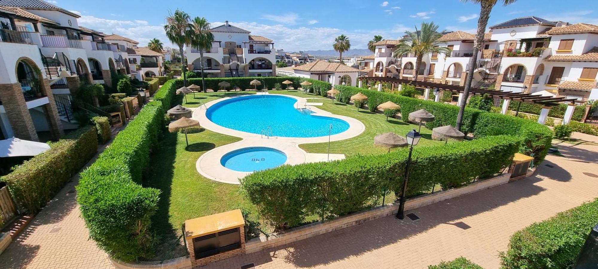 Homes Of Spain, Al Andalus Residencial Ja Bajo En Frente Piscina, Wifi