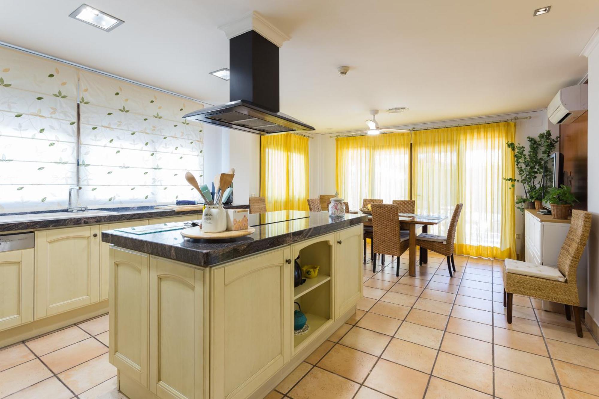 Apartment Luny *
