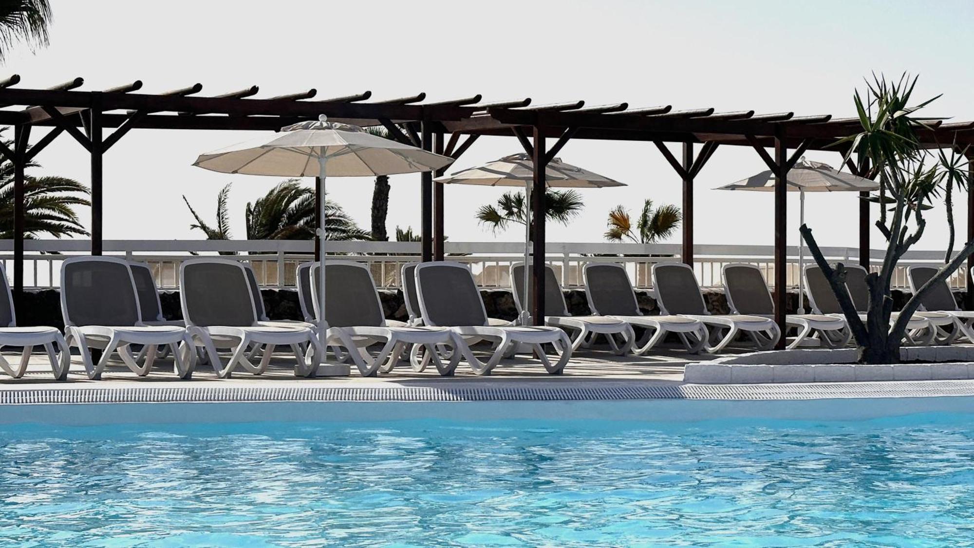 Aparthotel Caleta Dorada
