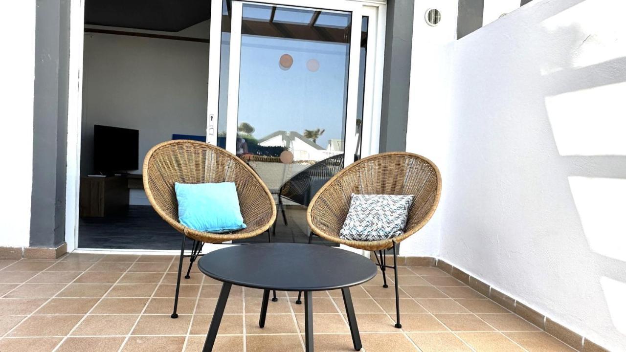 Aparthotel Caleta Dorada 3*