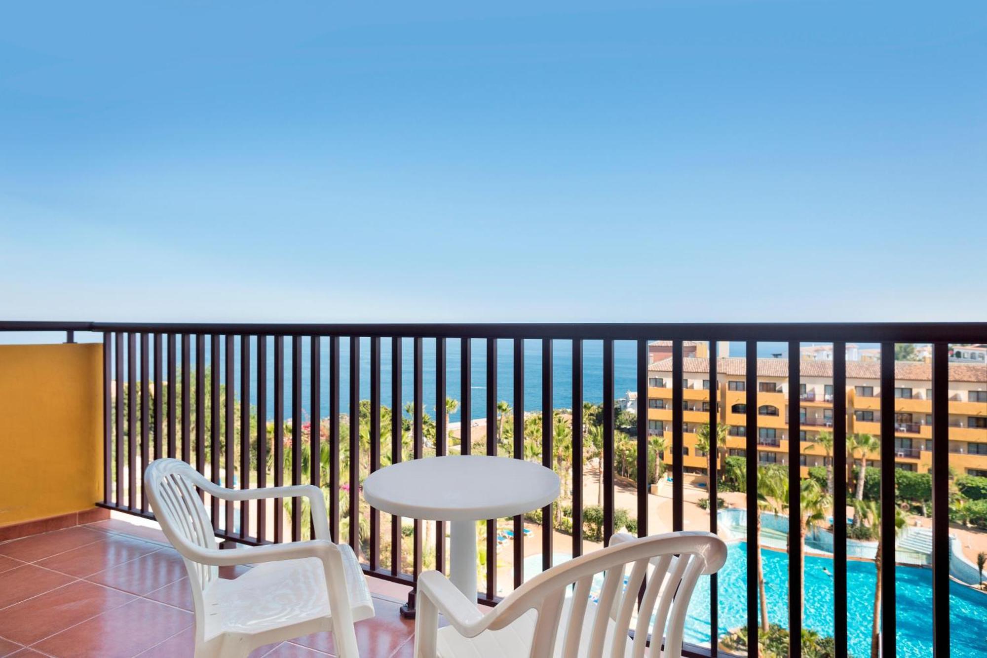 Alcazar Aparthotel