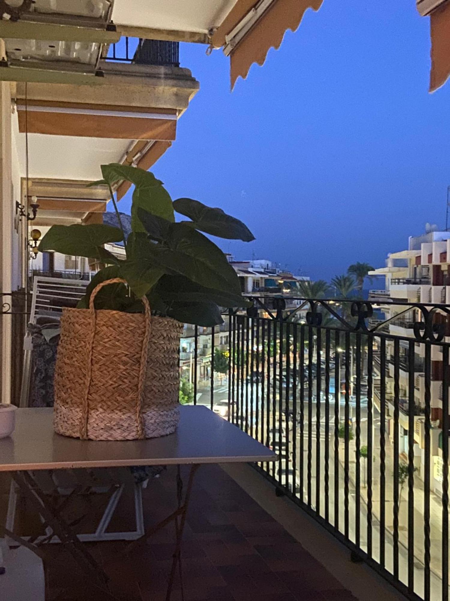 Au Port Vue Mer Devant La Plage Grand Terrasse Clim Et Wifi * Javea