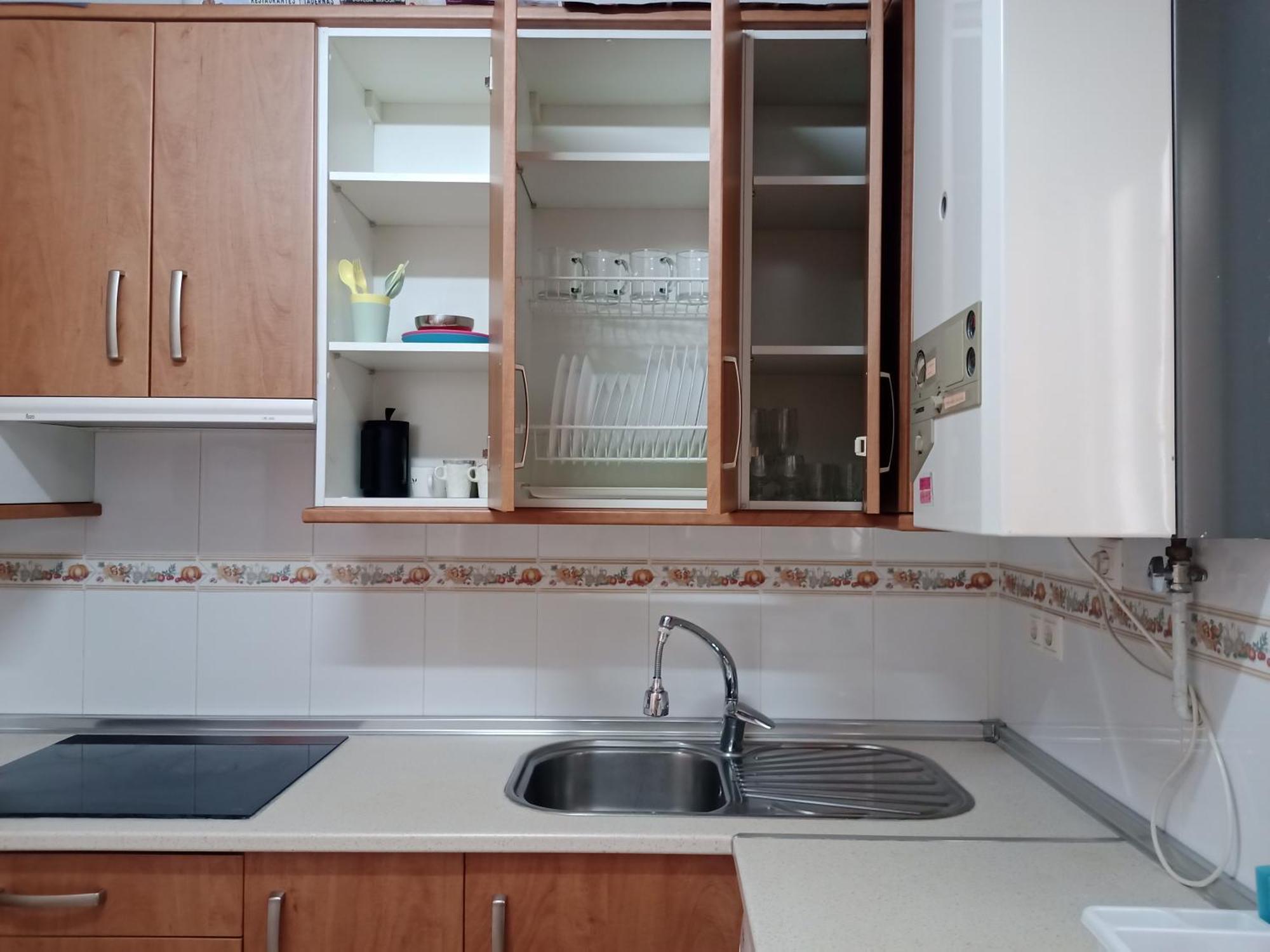 Piso de 2 dormitorios Madrid Centro Gran Vía - Plaza de España, el salón y 2 dormitorios tienen aire Apartamento *