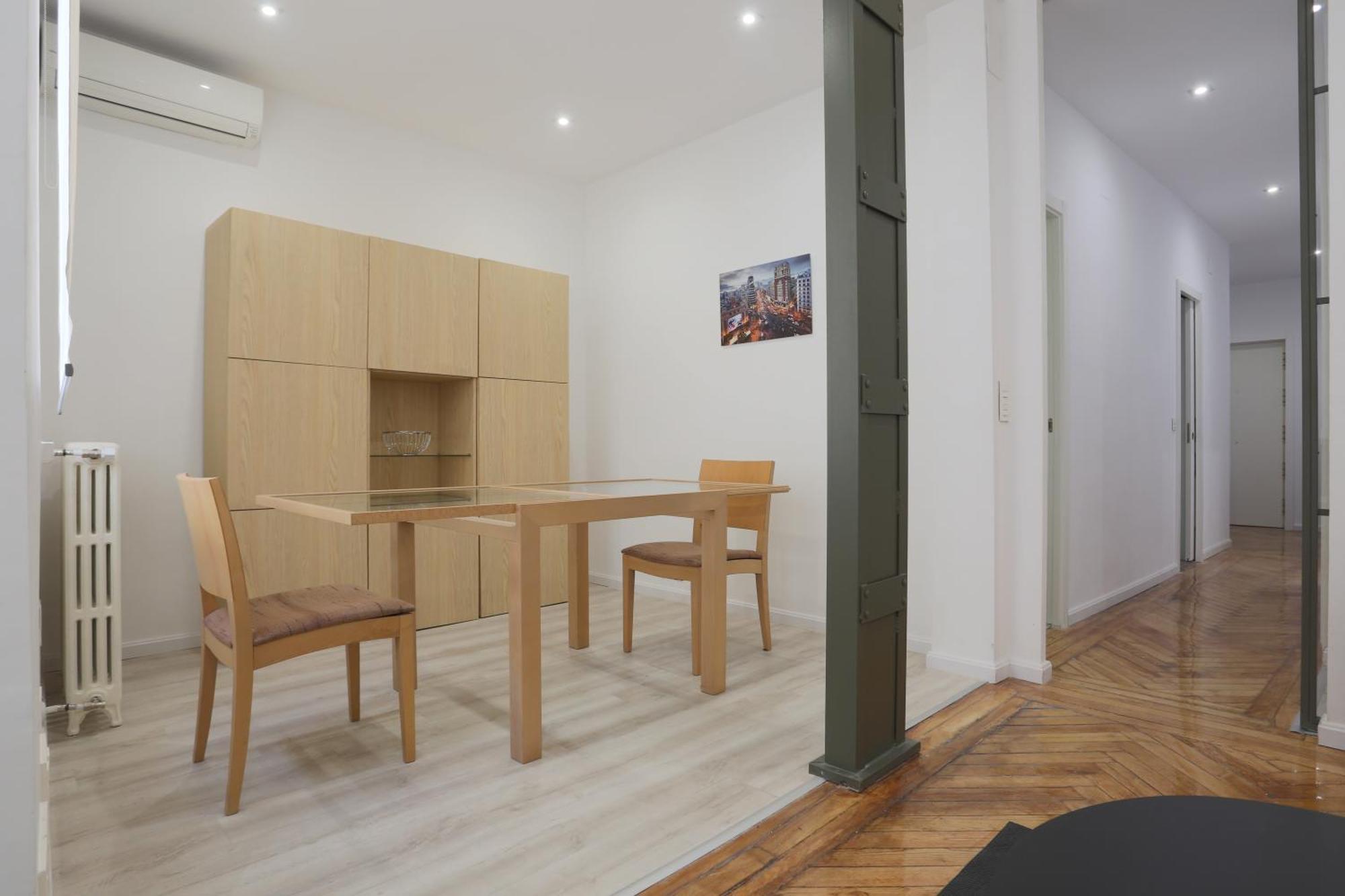 Living Center Puerta Del Sol Apartamento