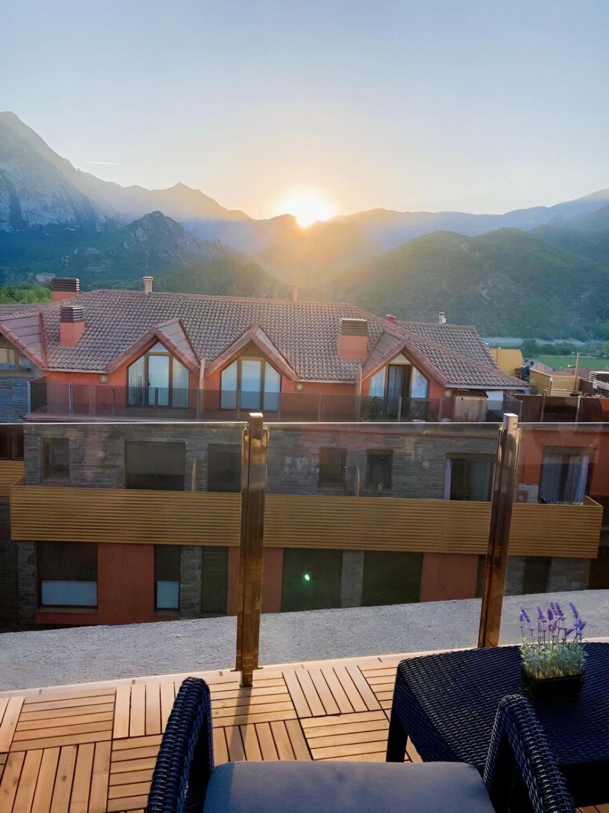 Duplex Amb Vistes Al Pirineu Catala