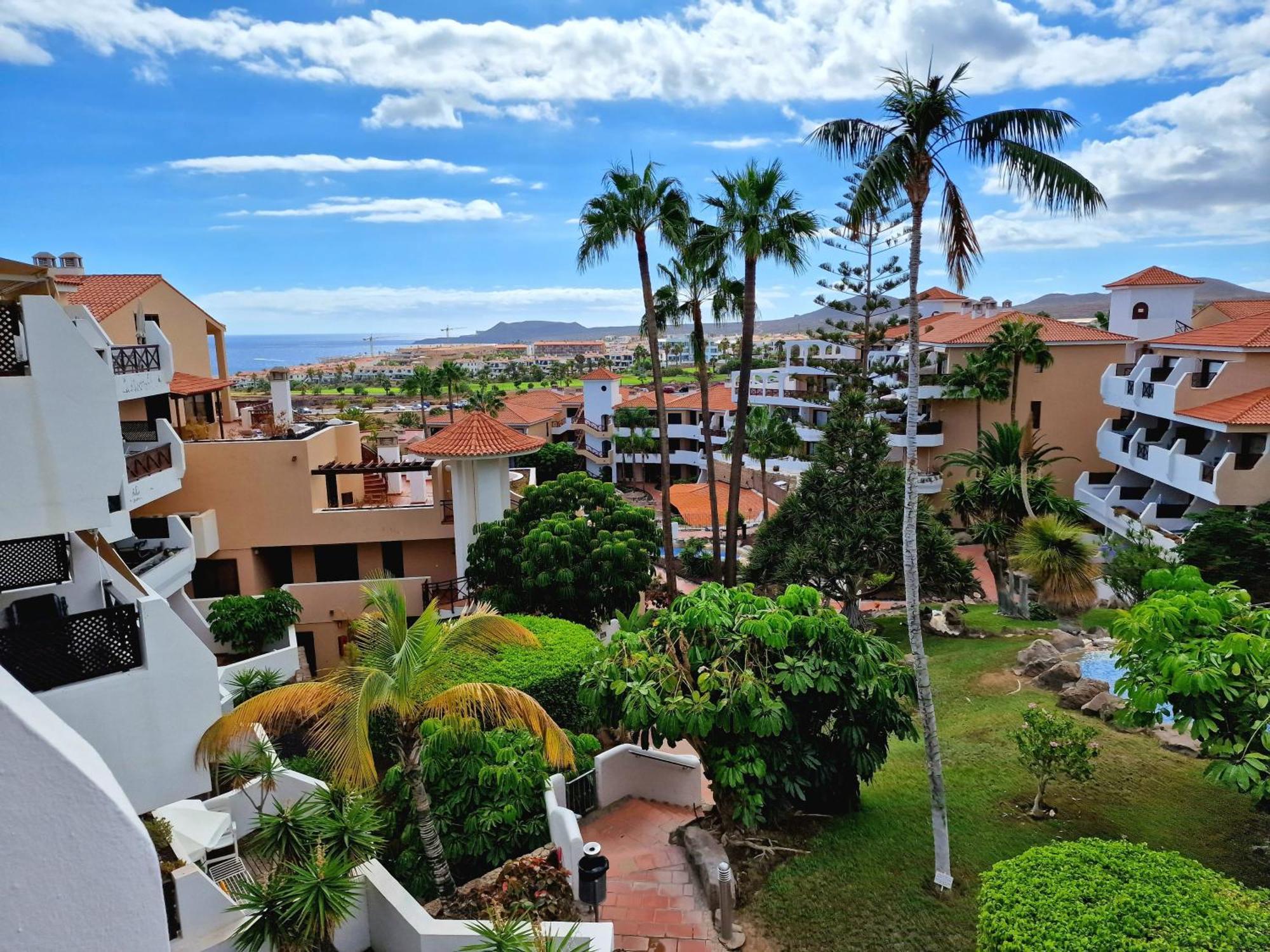 Strelitzia - Ocean View & Heated Pool *